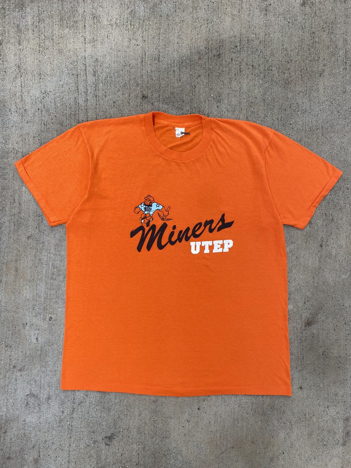 Vintage Vintage 80s UTEP Miners Tee El Paso Tx Size US L / EU 52-54 / 3 - 1 Thumbnail