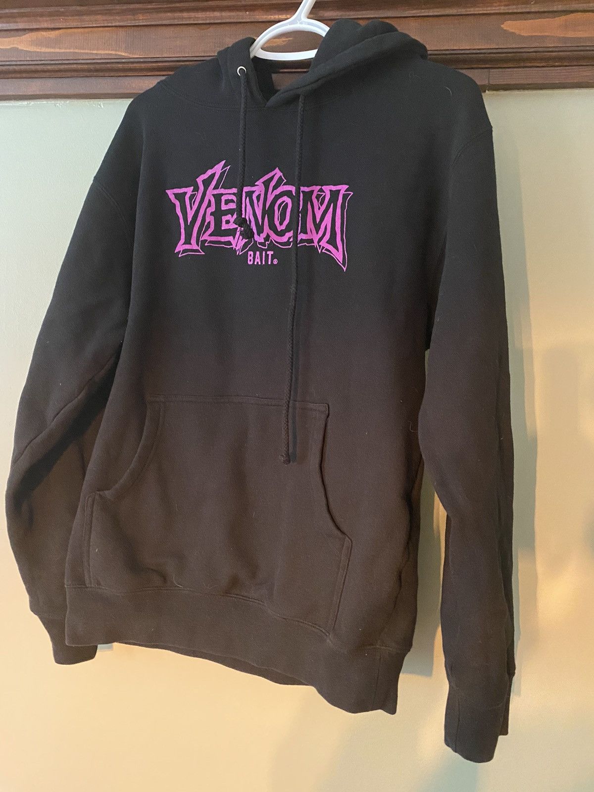 Bait venom shops