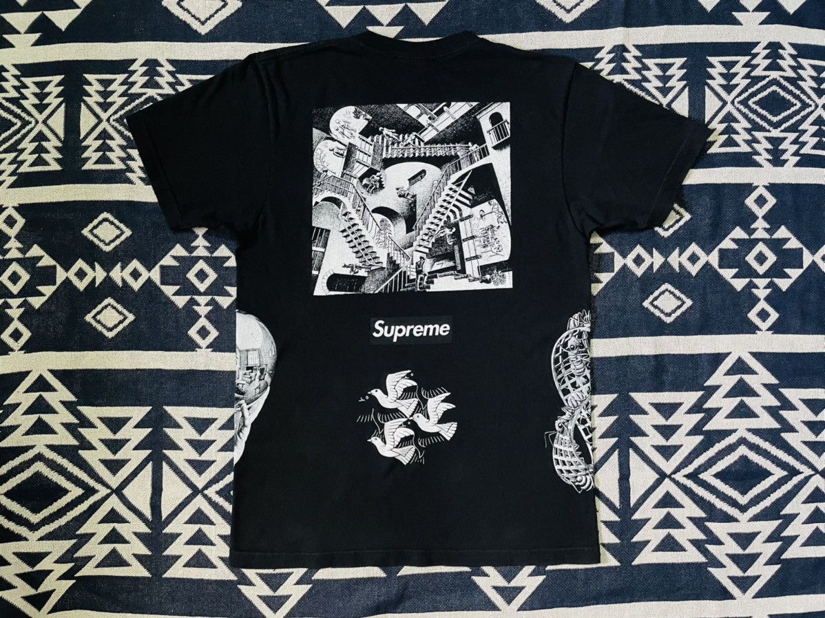 Supreme Supreme X Mc Escher 2017 T Shirt Size US M / EU 48-50 / 2 - 2 Thumbnail