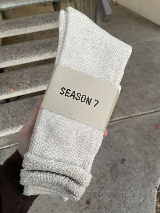 socks for yeezy 700