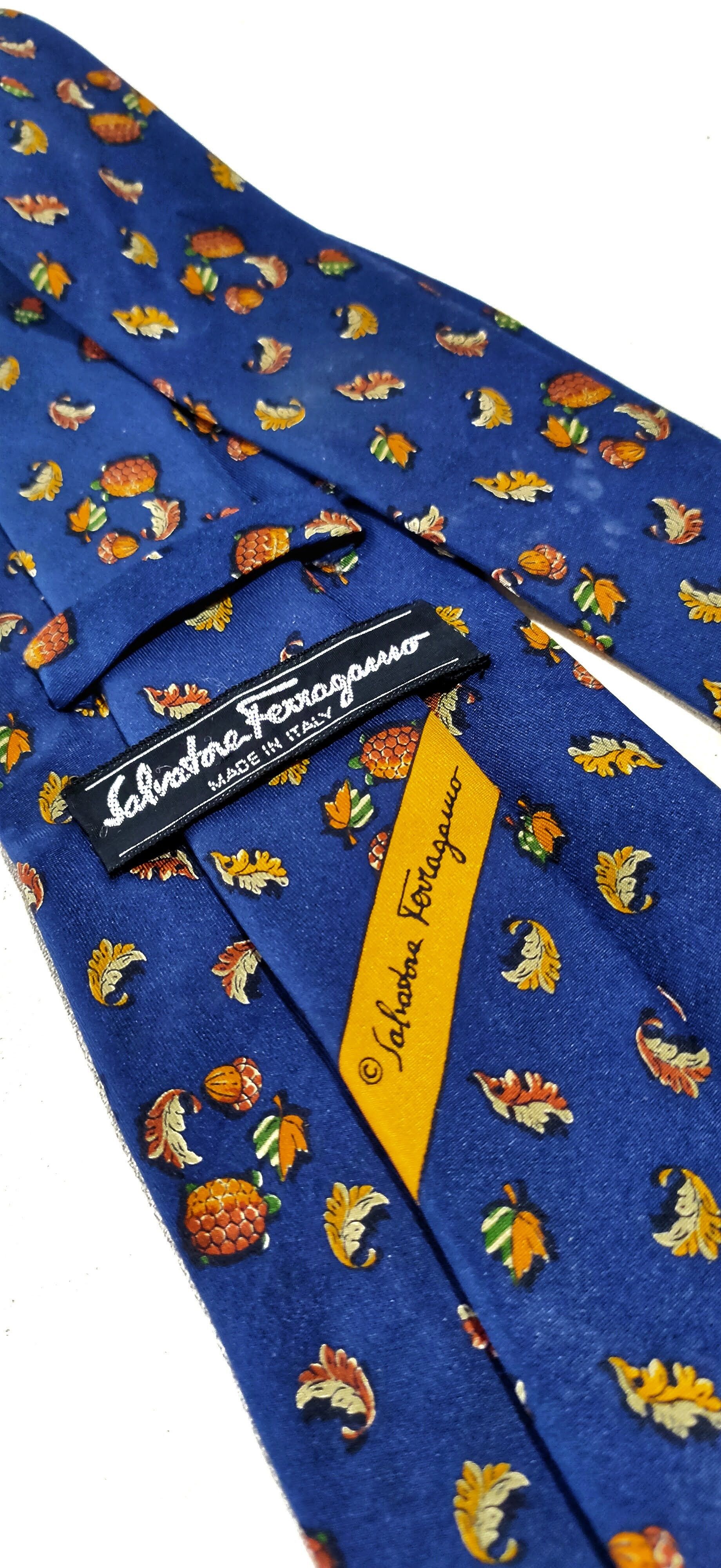 ferragamo necktie