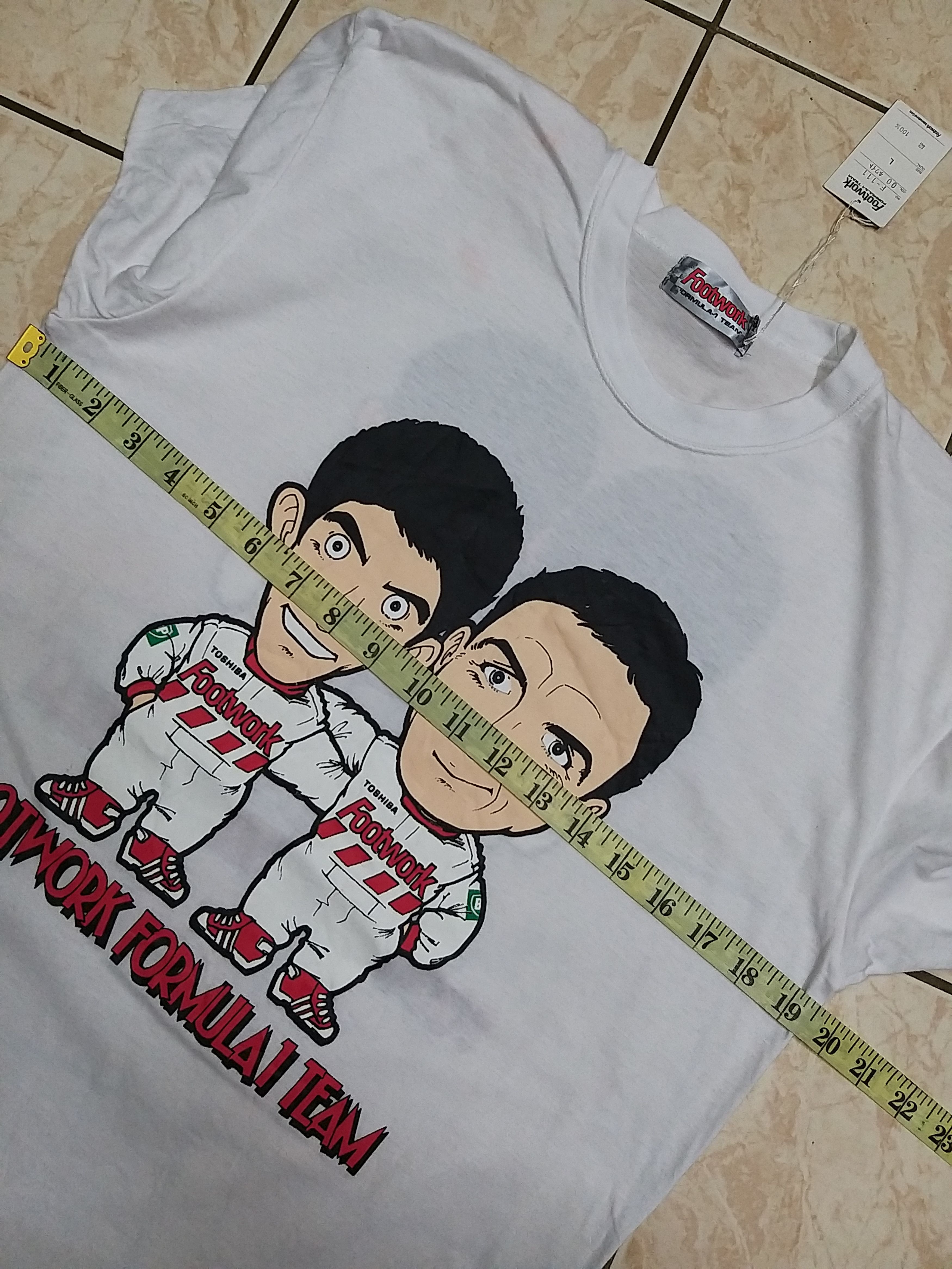 Vintage RARE🔥(NOS) VINTAGE FOOTWORK FORMULA ONE TEAM T SHIRT Size US M / EU 48-50 / 2 - 7 Thumbnail