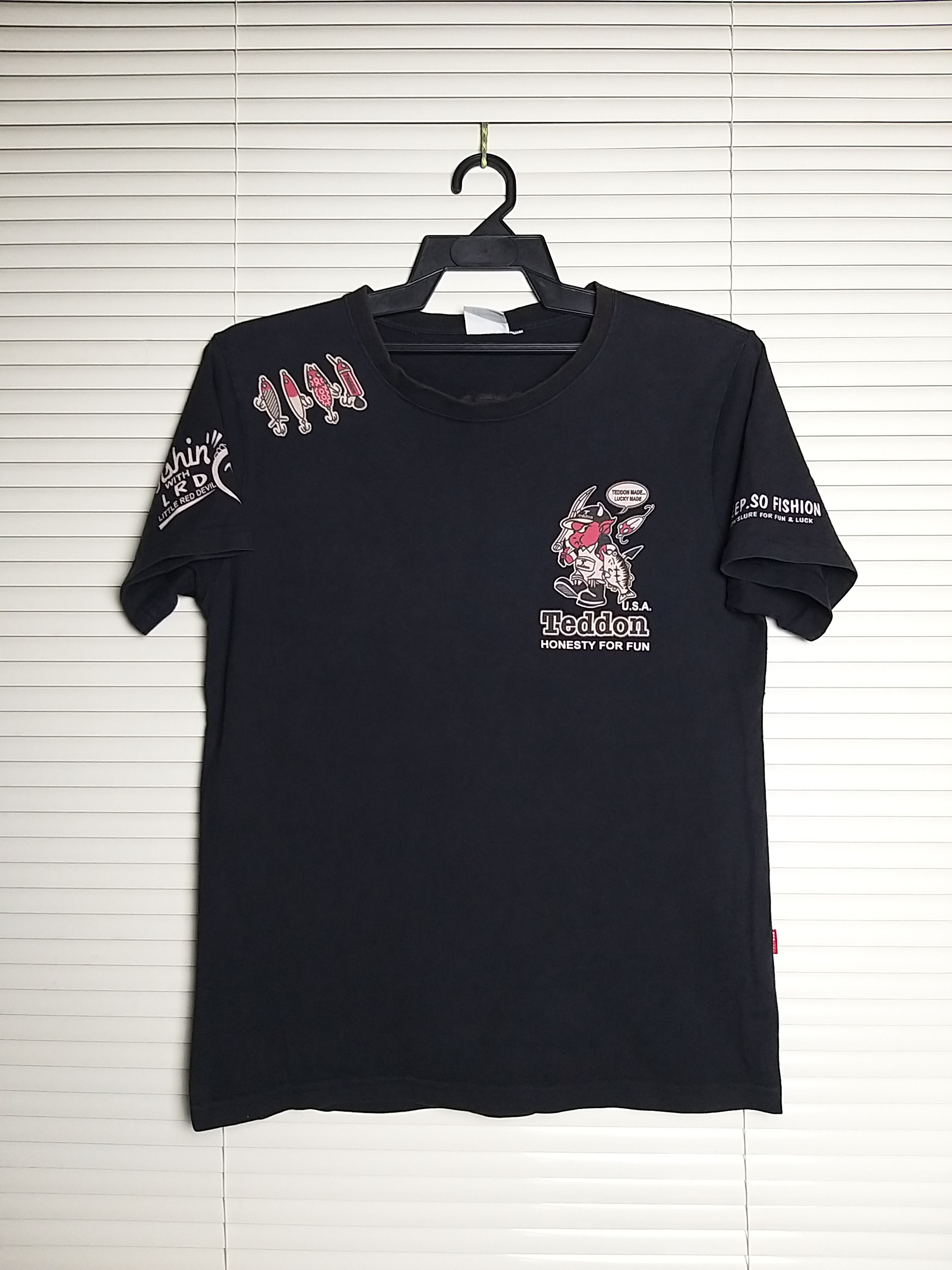 Toyo Enterprises TEDMAN COMPANY RED DEVIL FISHING"FISH FOREVER"T SHIRT Size US M / EU 48-50 / 2 - 3 Thumbnail