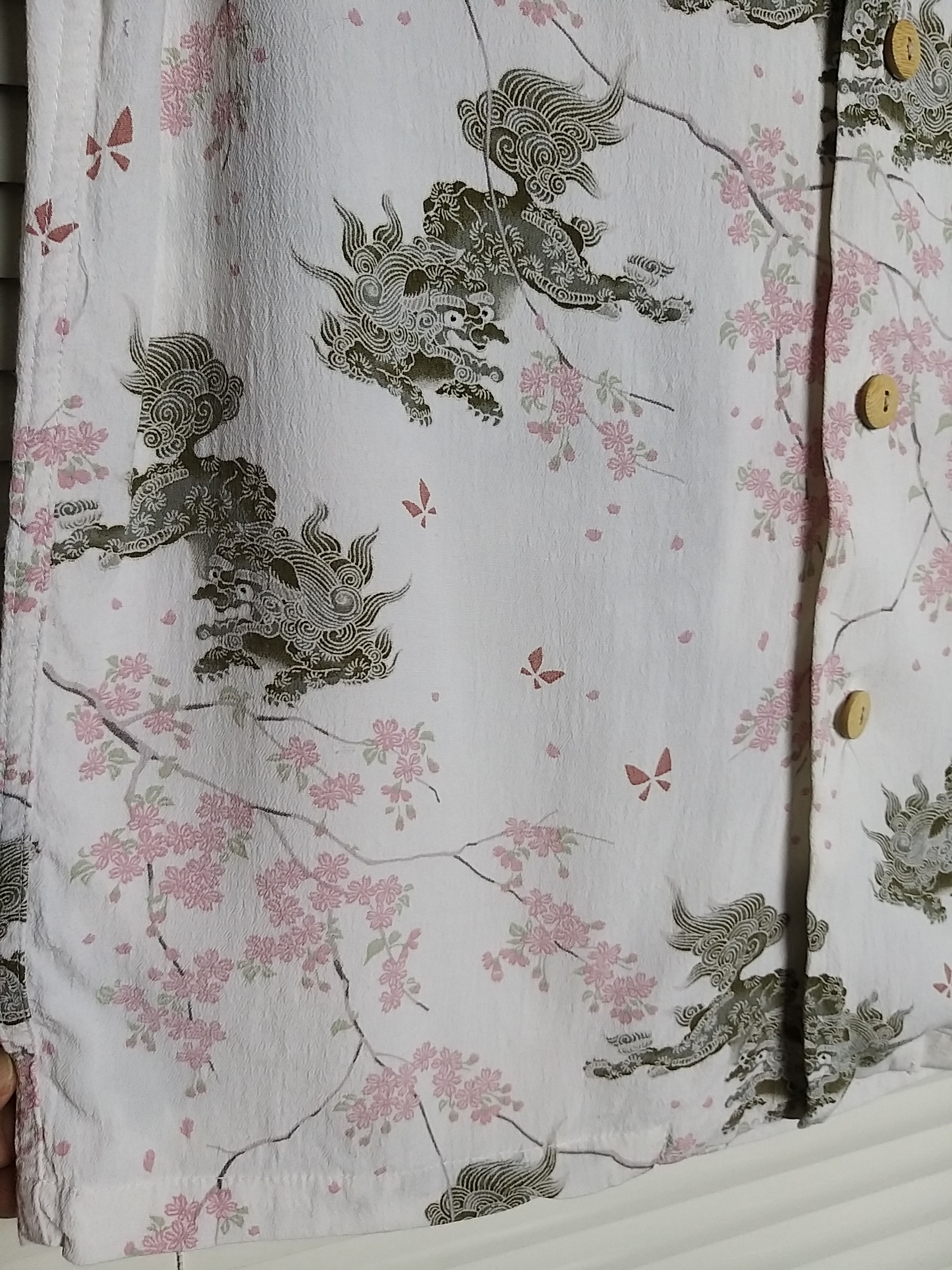 Toyo Enterprises JAPANESE SUKAJAN ELIMENT"TIGER SAKURA"RAYON HAWAIIAN SHIRT Size US M / EU 48-50 / 2 - 4 Thumbnail