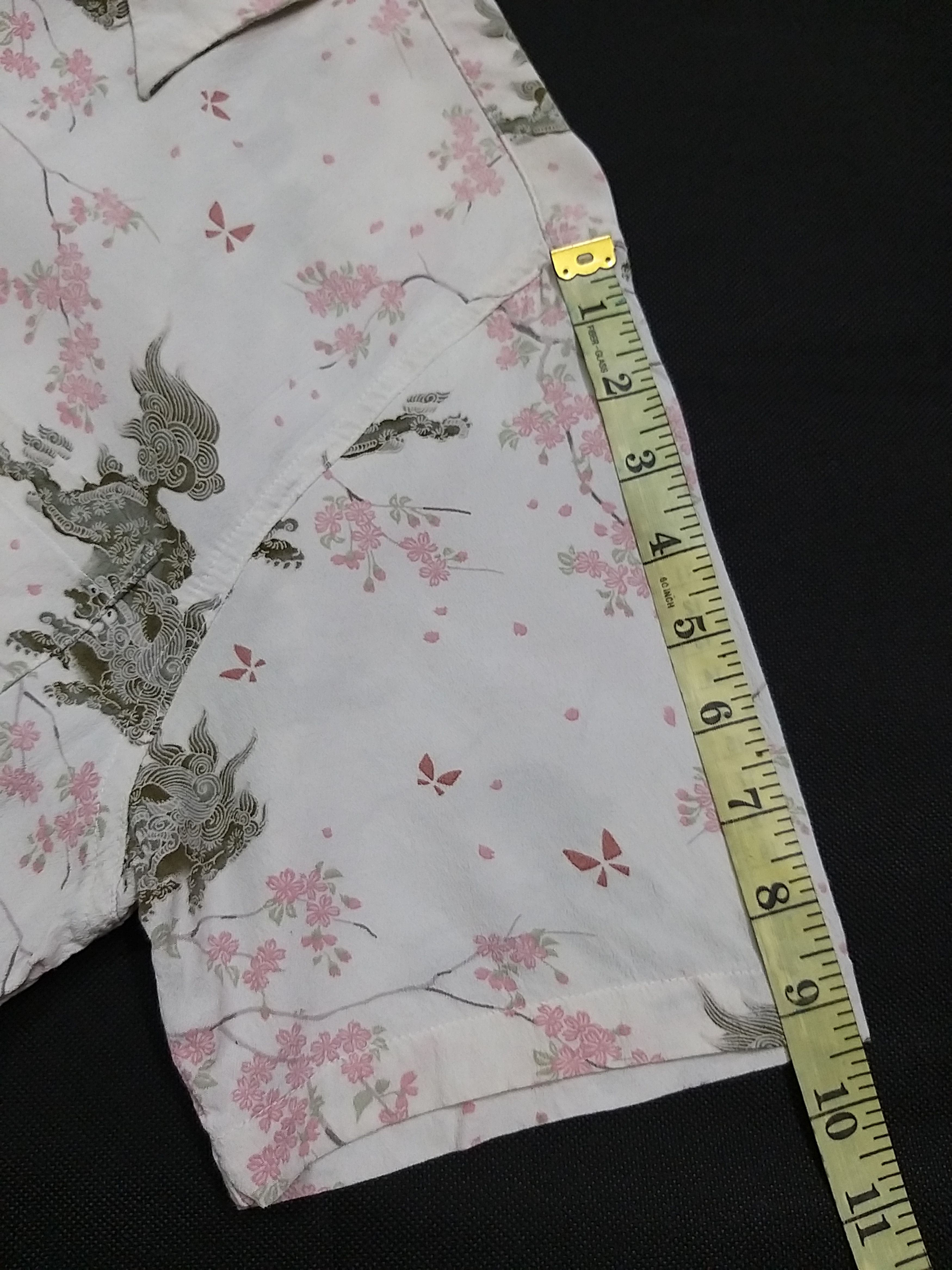 Toyo Enterprises JAPANESE SUKAJAN ELIMENT"TIGER SAKURA"RAYON HAWAIIAN SHIRT Size US M / EU 48-50 / 2 - 8 Thumbnail