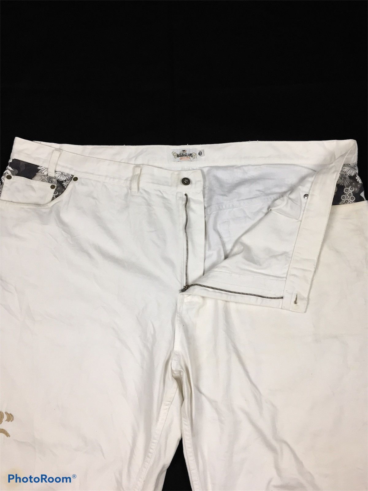 Japanese Brand Rare Design Karakuri Tamashi Jeans Short Pants Size US 44 / EU 60 - 2 Thumbnail