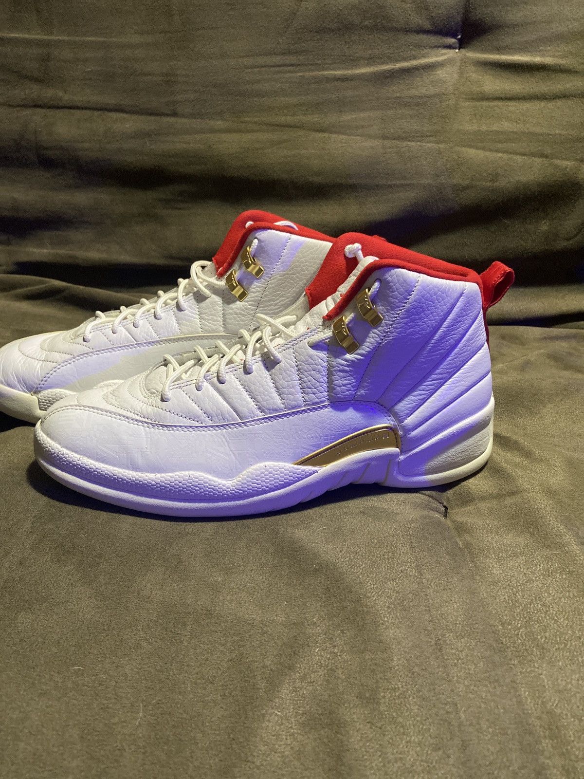 Jordan 12 retro fiba 2019 best sale