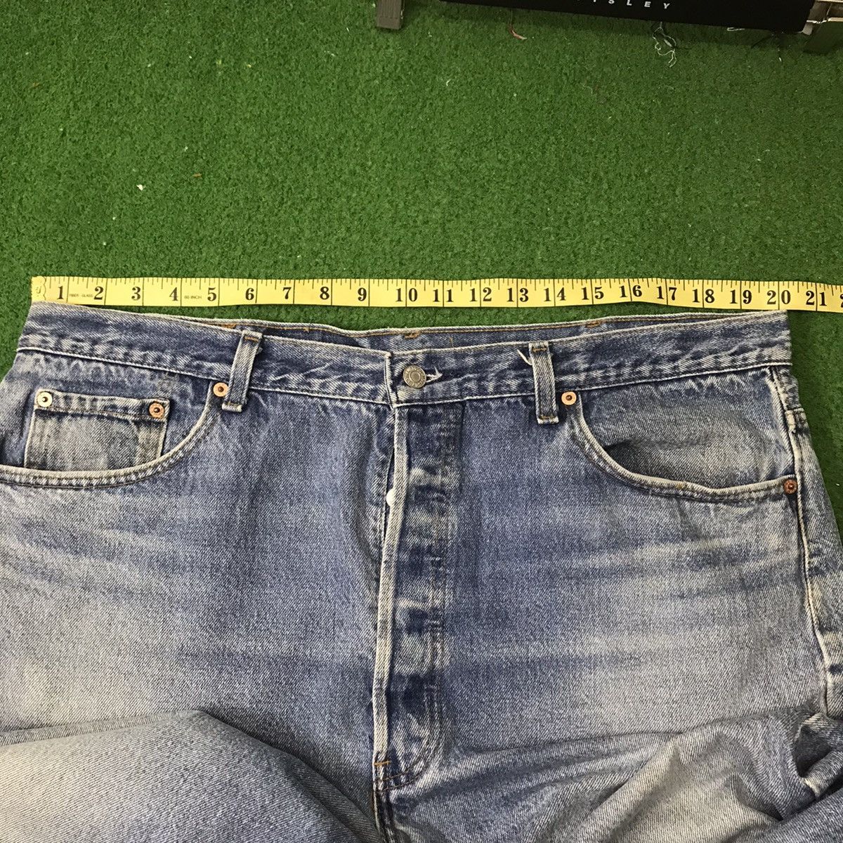 Levi's Vintage 80s Levis 501xx Lightwash Jeans Nice Faded 40x42 Size US 40 / EU 56 - 22 Thumbnail