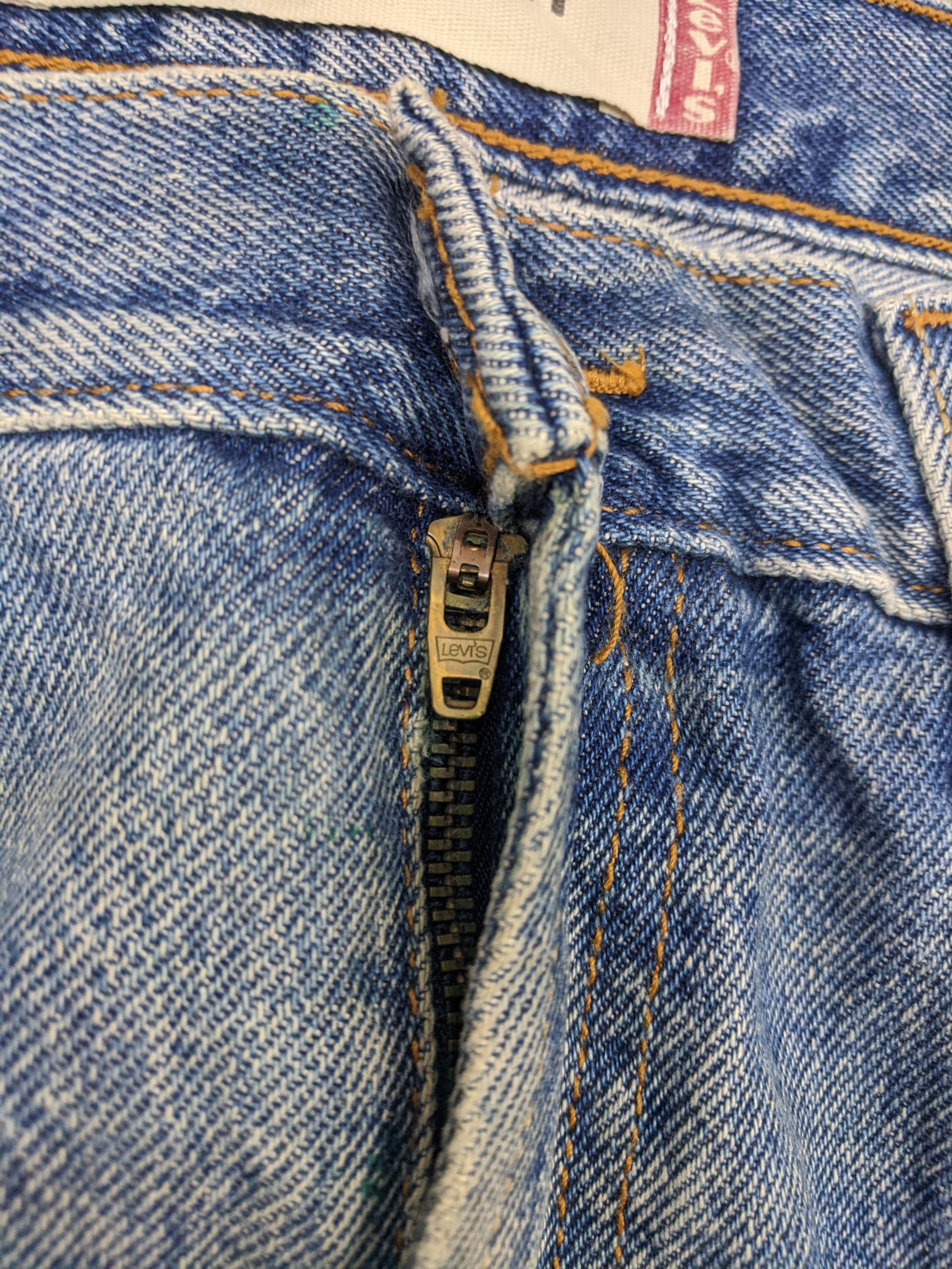 Levi's Vintage Levis 505 Jeans DP0608 Size US 35 - 12 Thumbnail