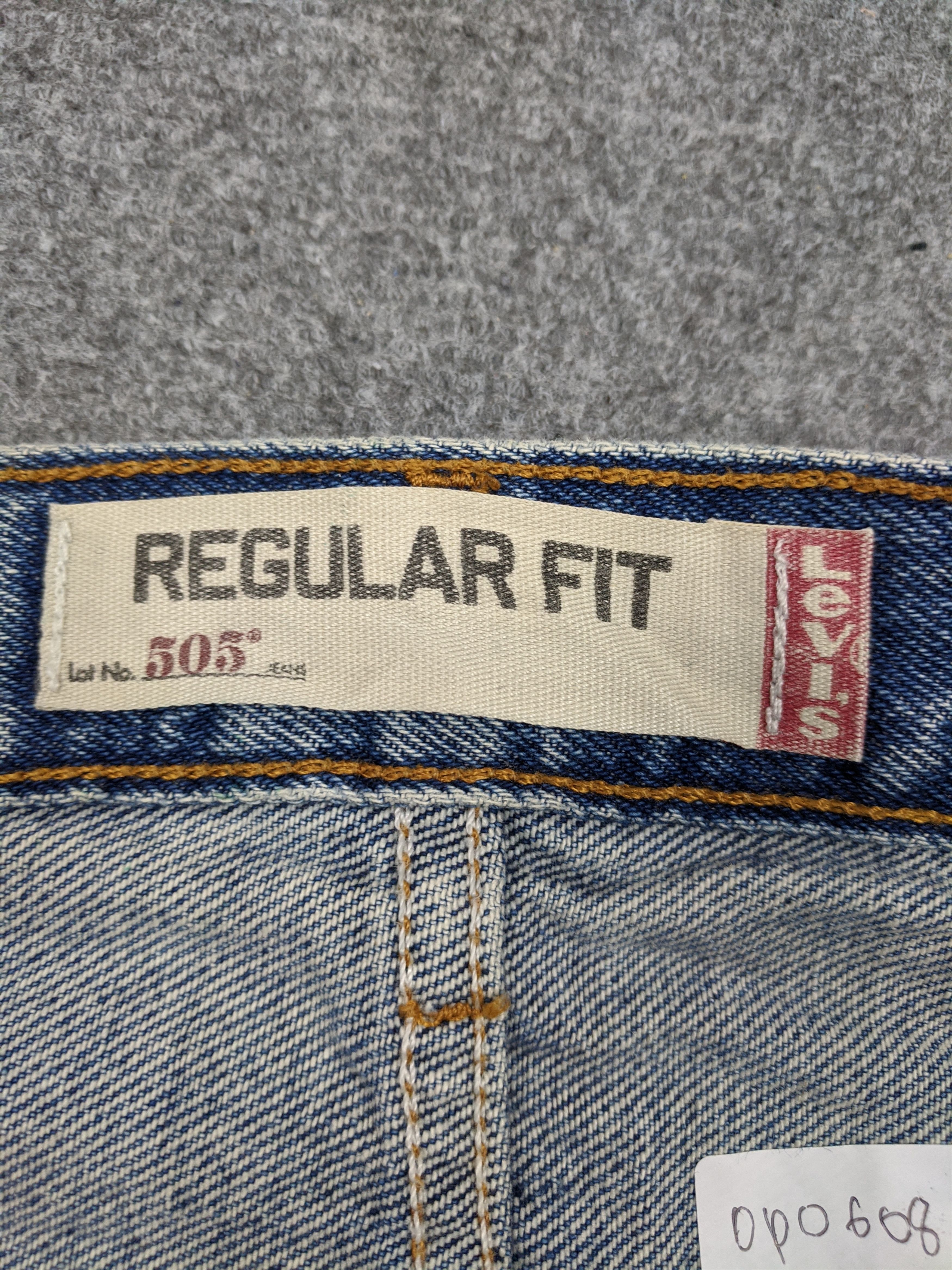 Levi's Vintage Levis 505 Jeans DP0608 Size US 35 - 7 Thumbnail