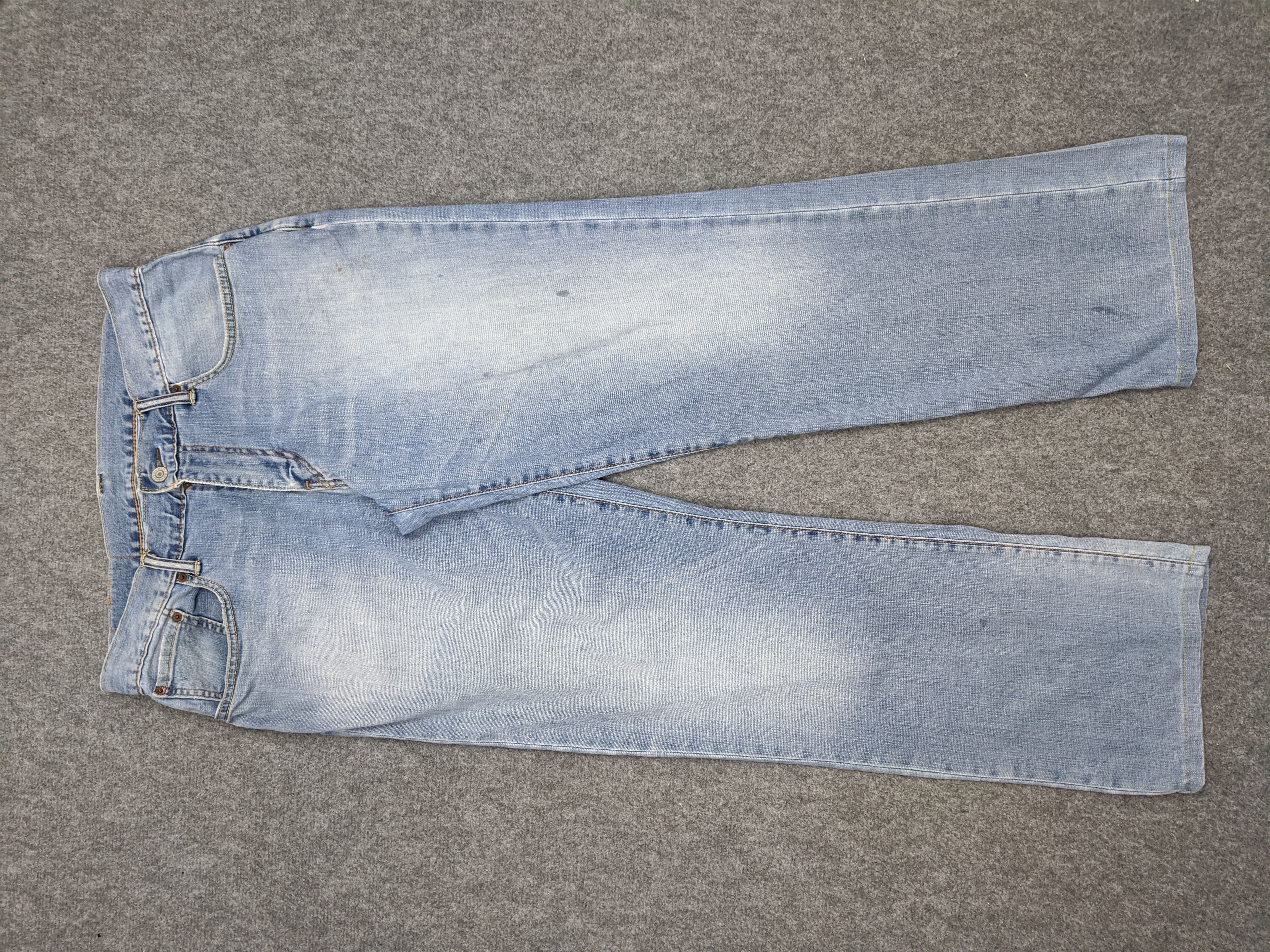 image of Levis 502 Jeans in Blue Denim, Men's (Size 35)