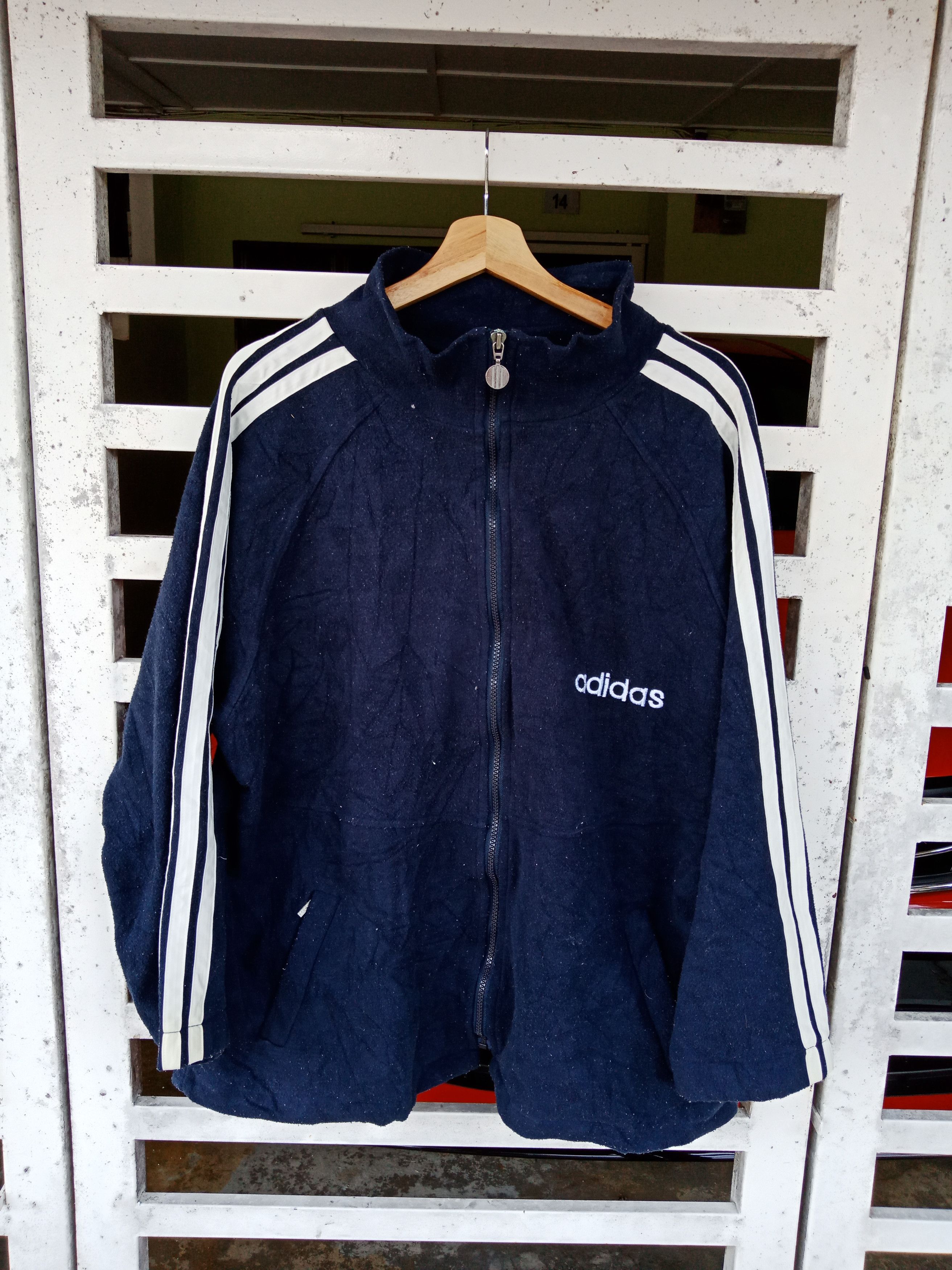 Adidas Adidas Trefoil Big Logo Spell Out Size US L / EU 52-54 / 3 - 2 Thumbnail