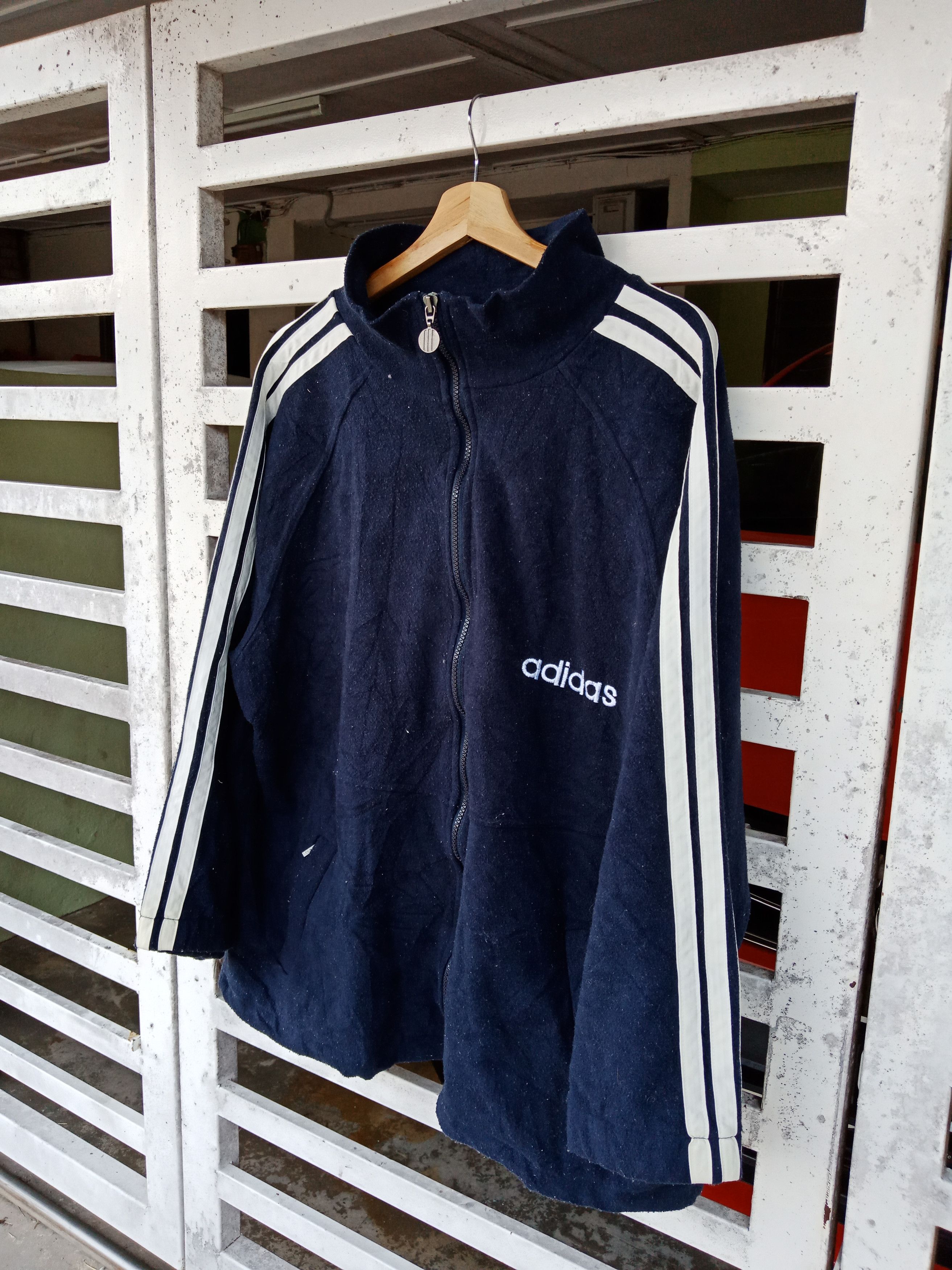 Adidas Adidas Trefoil Big Logo Spell Out Size US L / EU 52-54 / 3 - 3 Thumbnail