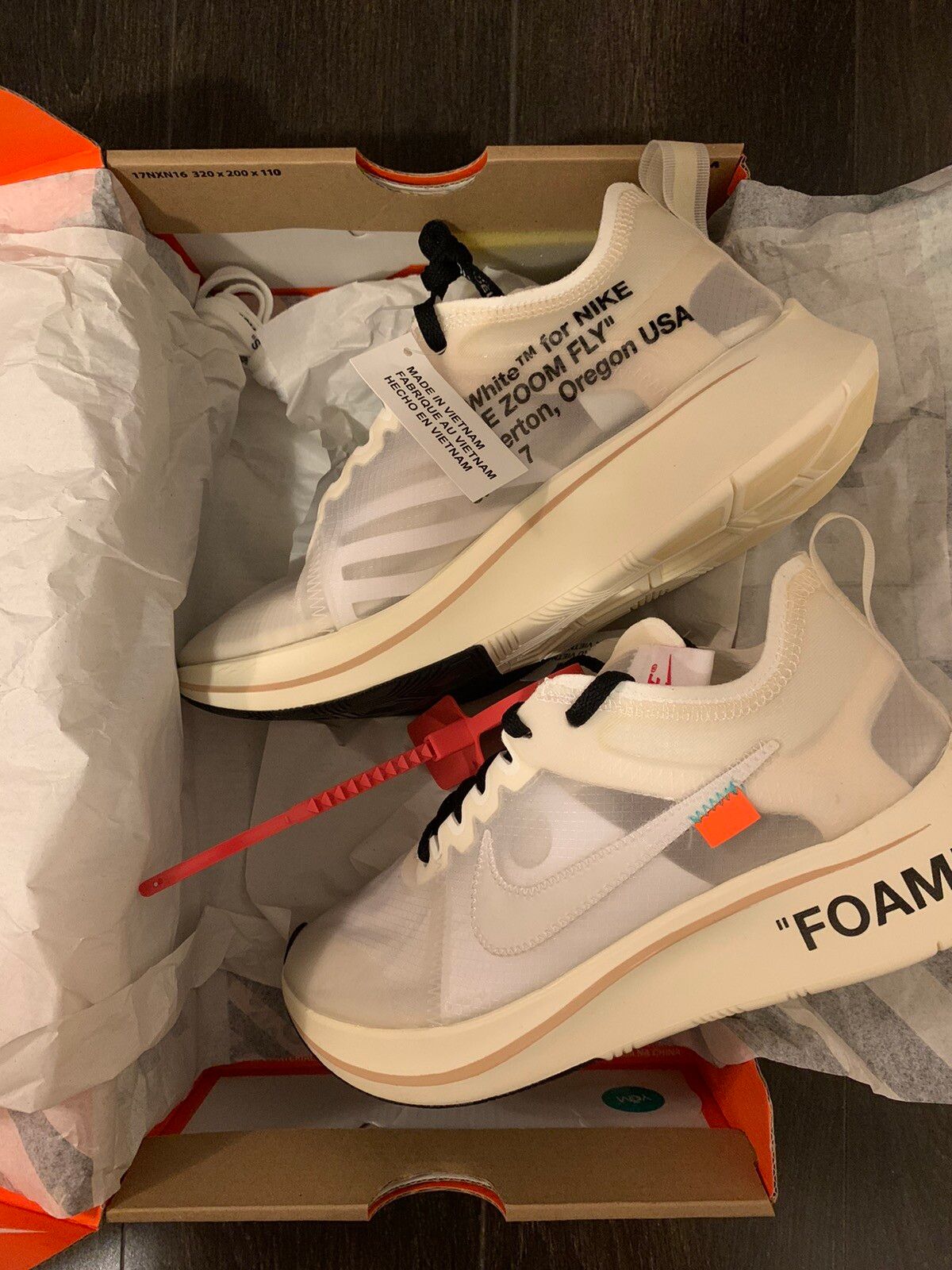 Off-White x Zoom Fly SP 'The Ten