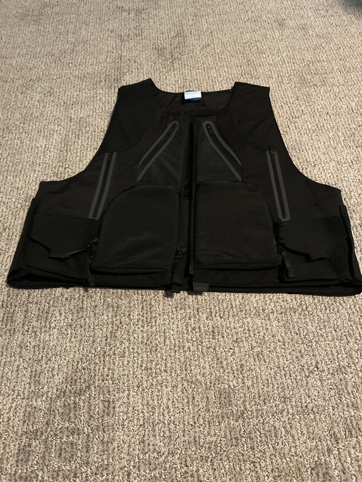 nocta tactical vest