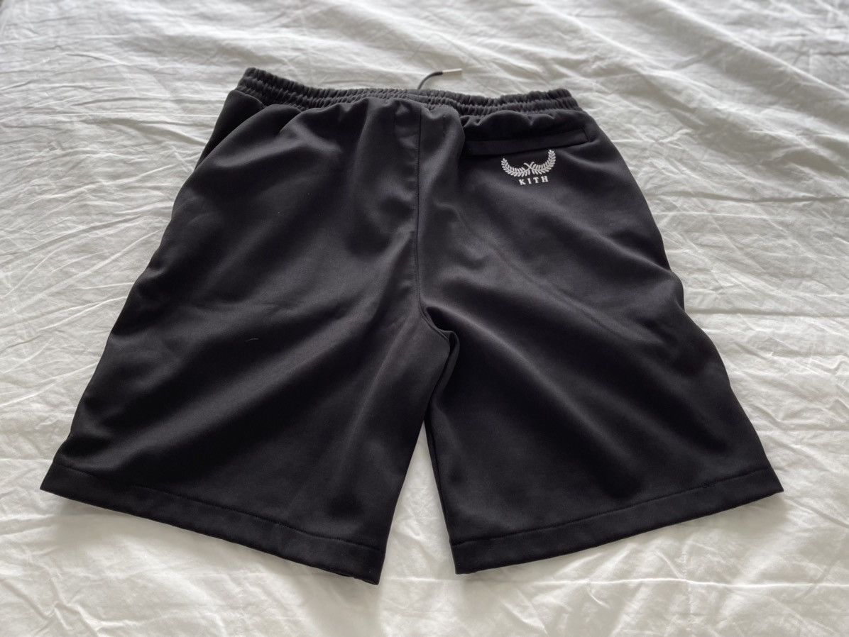 Kith Kith Mens shorts size large Size US 36 / EU 52 - 3 Thumbnail
