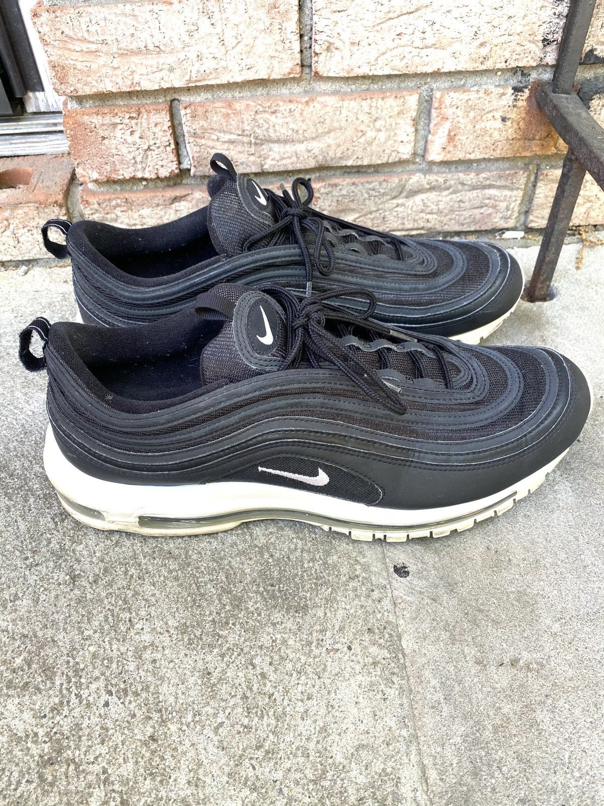 Men's Nike Air max 97's black and white
