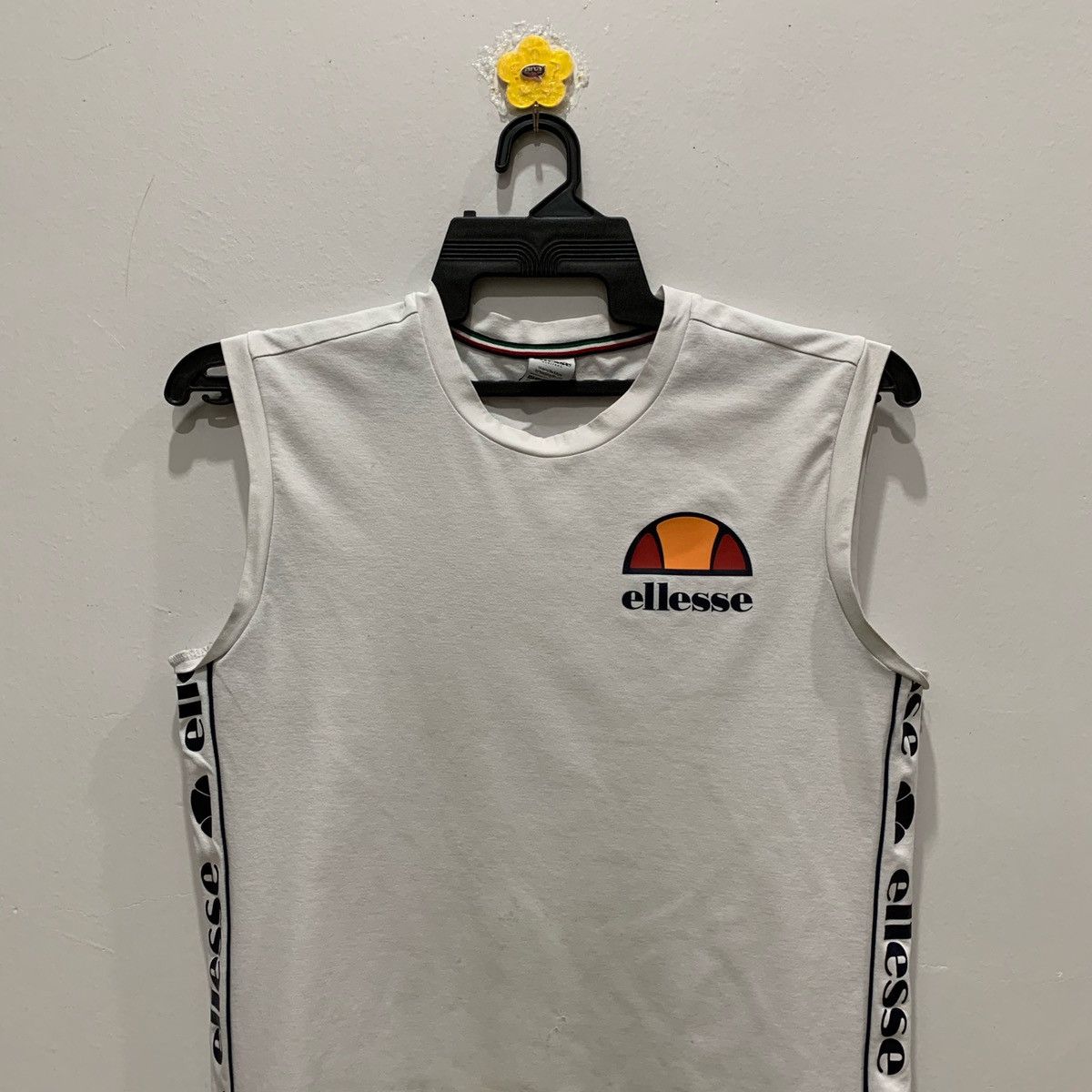 Ellesse × Japanese Brand × Vintage ELLESSE Sleveless Size XS(US) Fits S Size US S / EU 44-46 / 1 - 2 Thumbnail