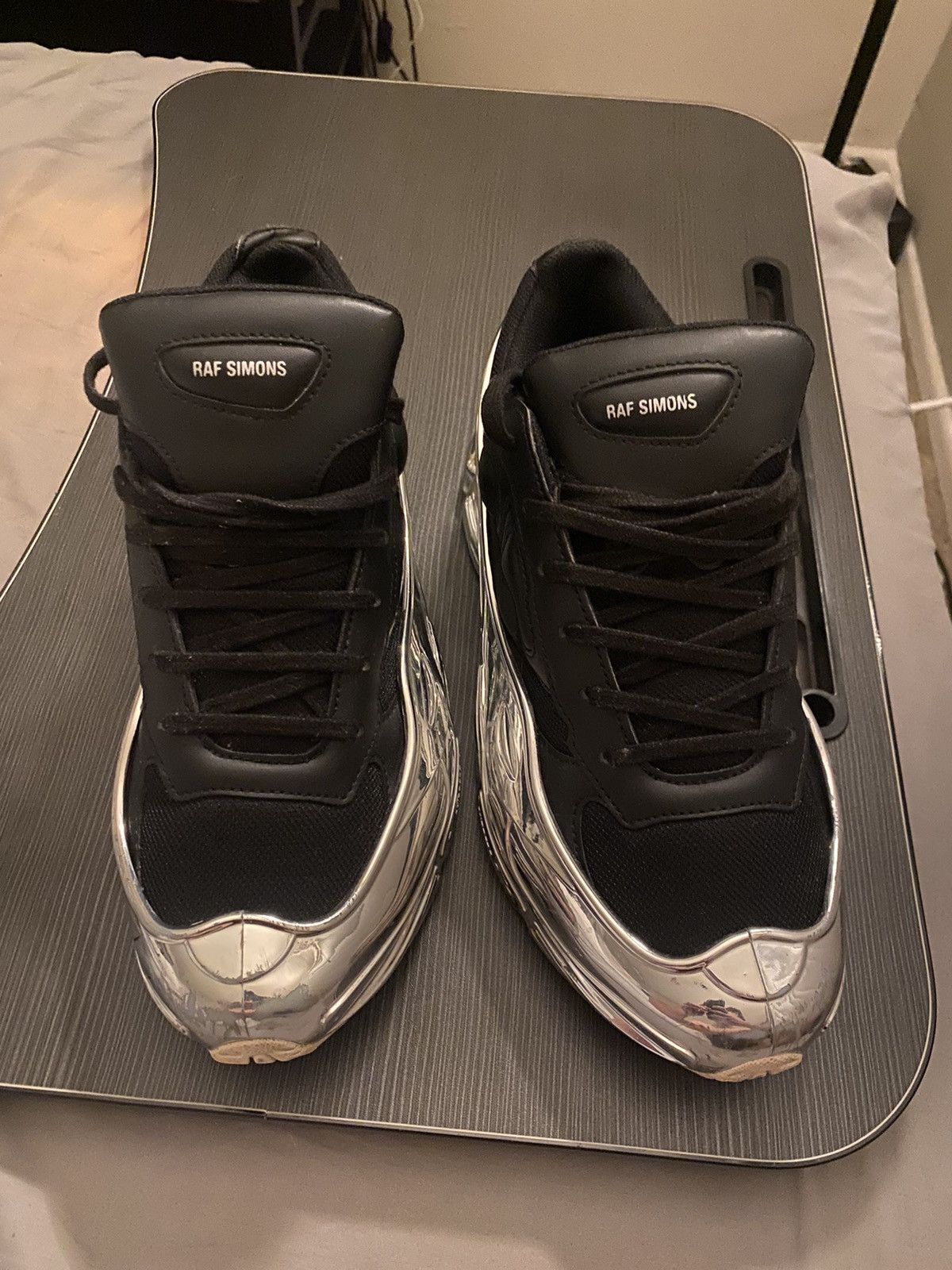 希少新品RAF SIMONS Ozweego Black Silver adidas by Raf Simons Ozweego Sneaker in Black & Silver | REVOLVE