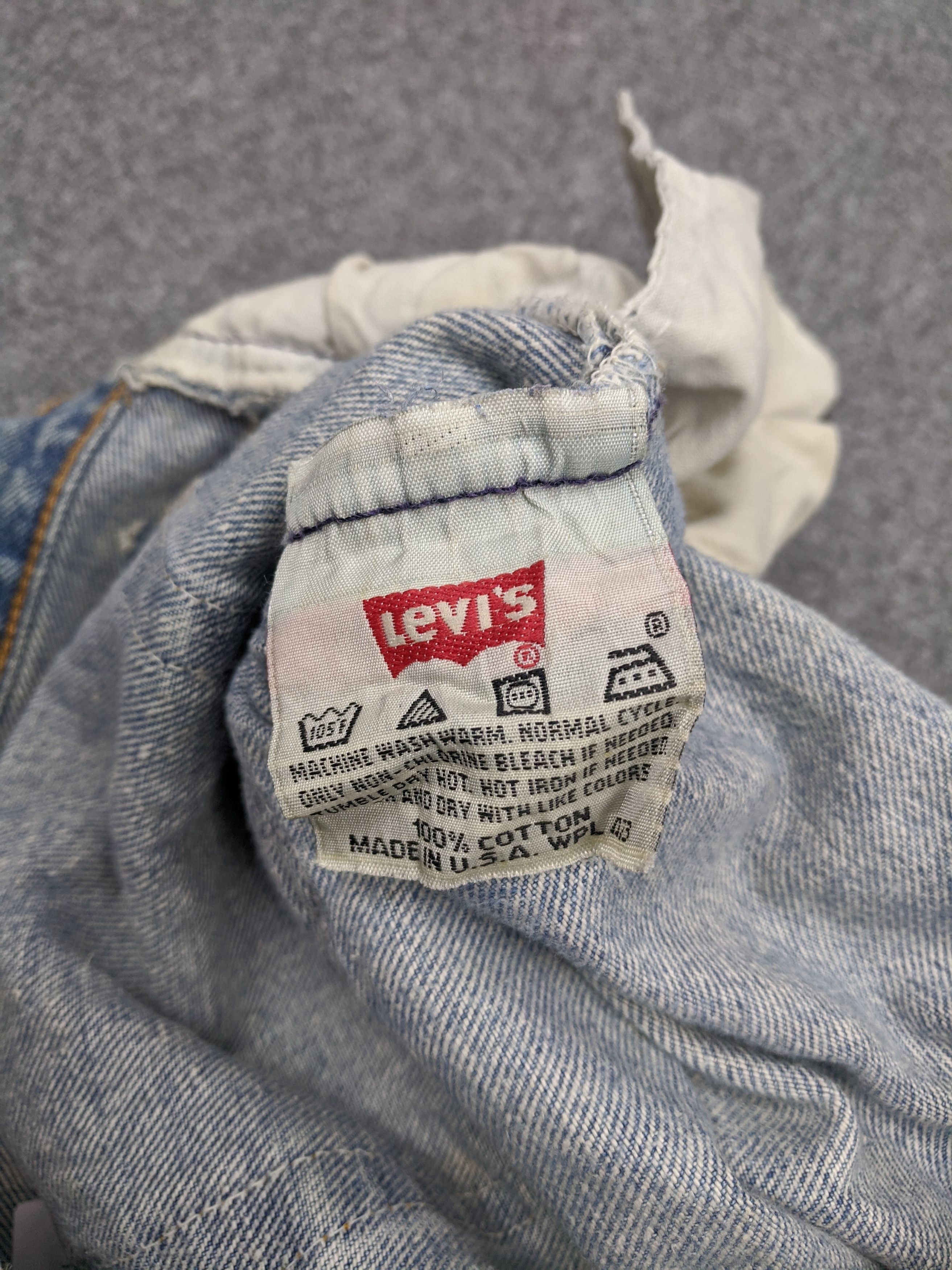 Levi's Vintage Levis 501 Jeans DP0647 Size US 35 - 13 Thumbnail