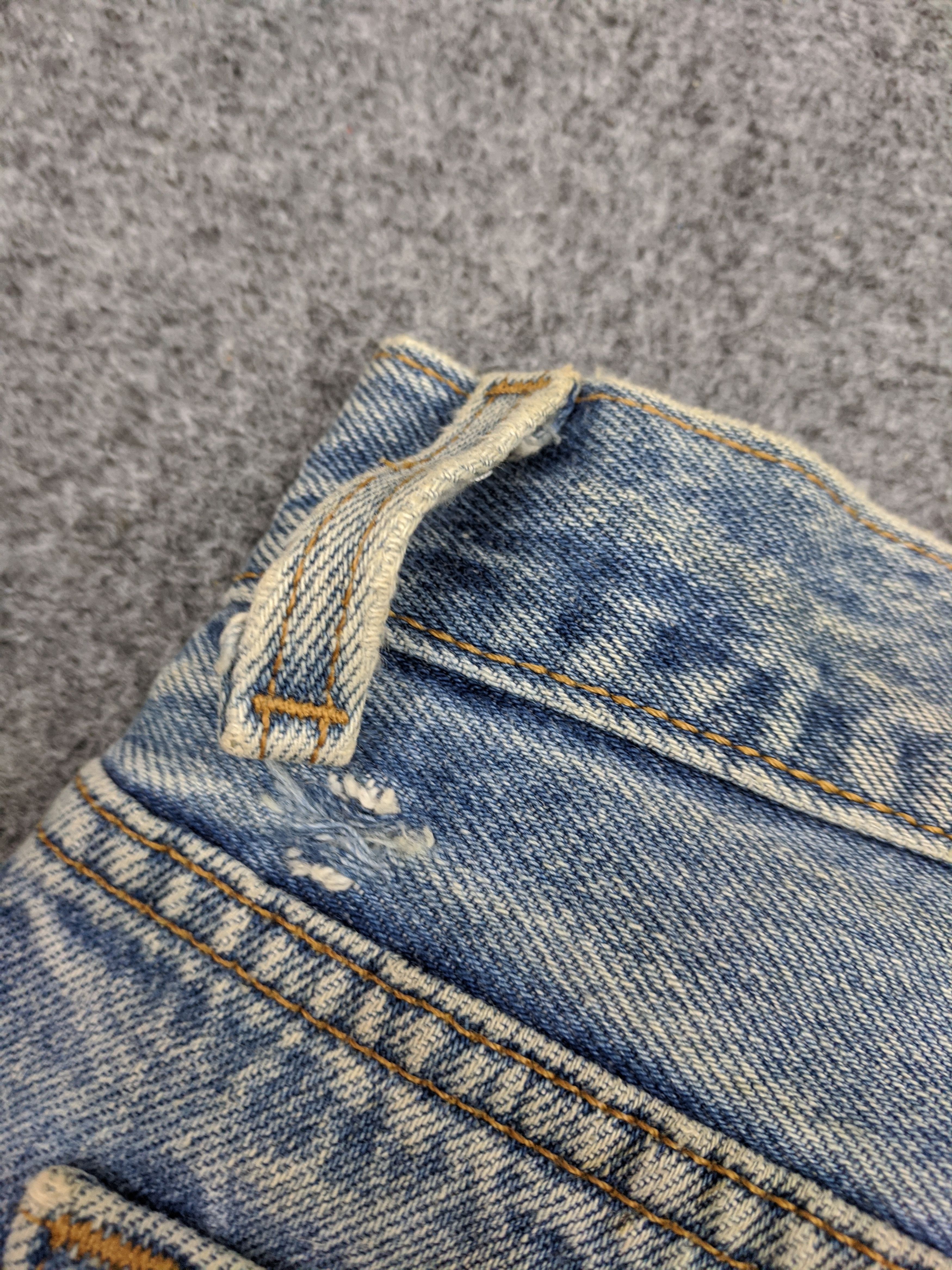 Levi's Vintage Levis 501 Jeans DP0647 Size US 35 - 11 Thumbnail