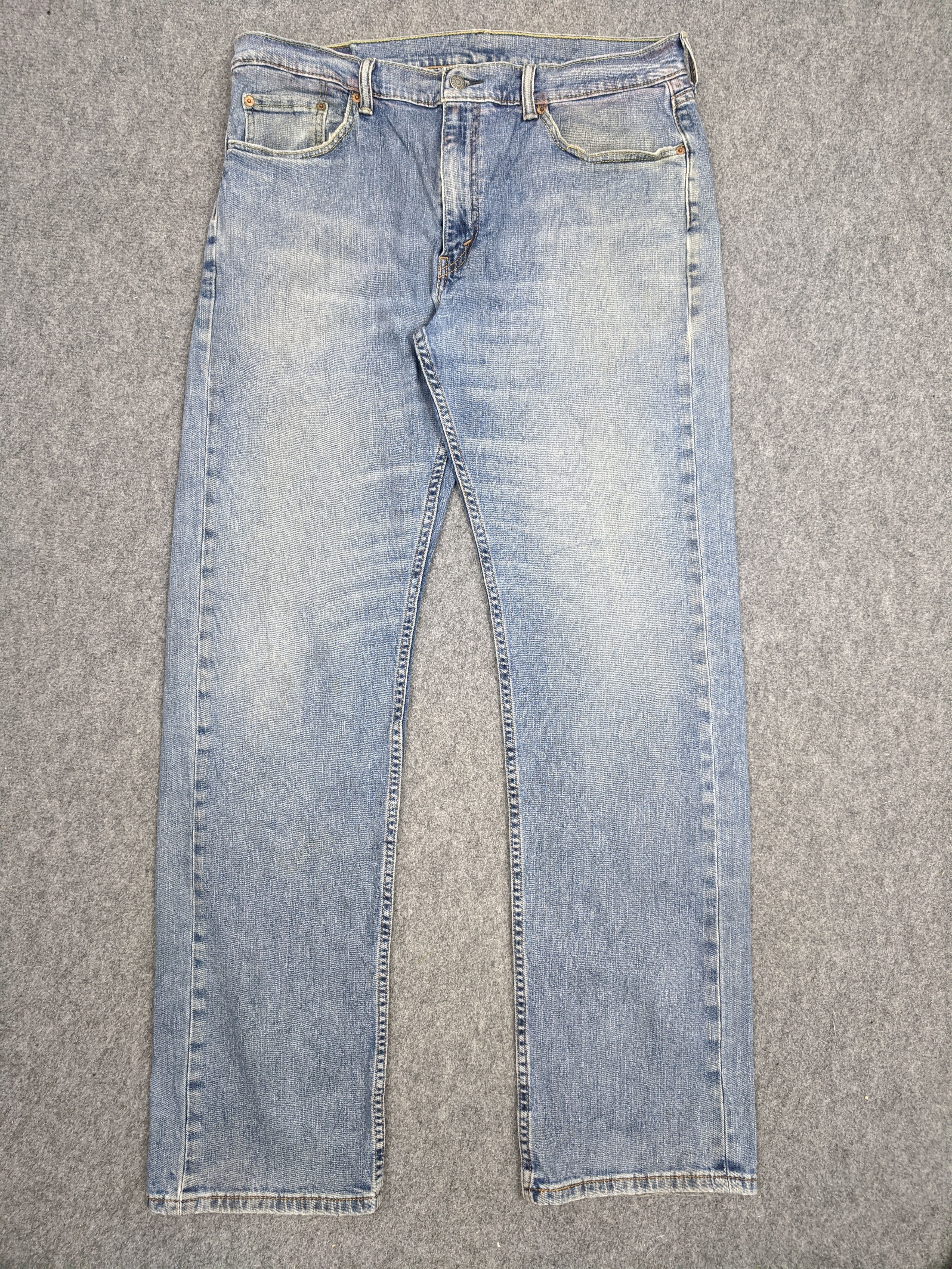 Levi's Vintage Levis 559 Jeans DP0656 Size US 37 - 1 Thumbnail