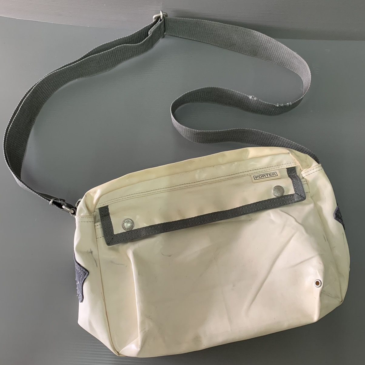 Japanese Brand Porter White Slingbag Size ONE SIZE - 1 Thumbnail