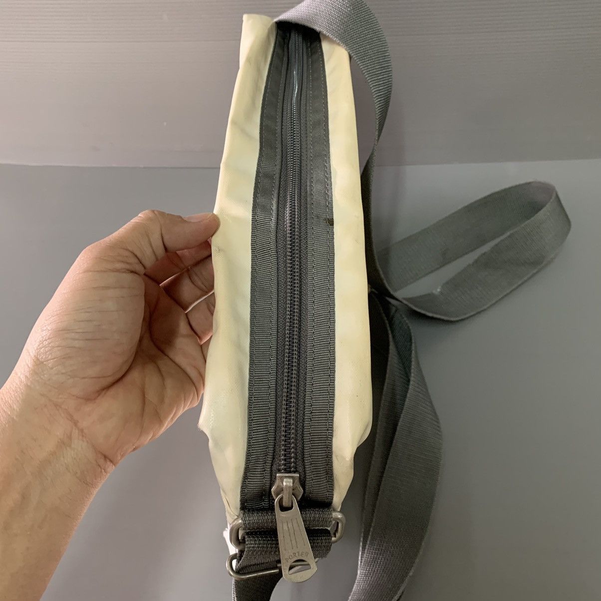 Japanese Brand Porter White Slingbag Size ONE SIZE - 8 Thumbnail