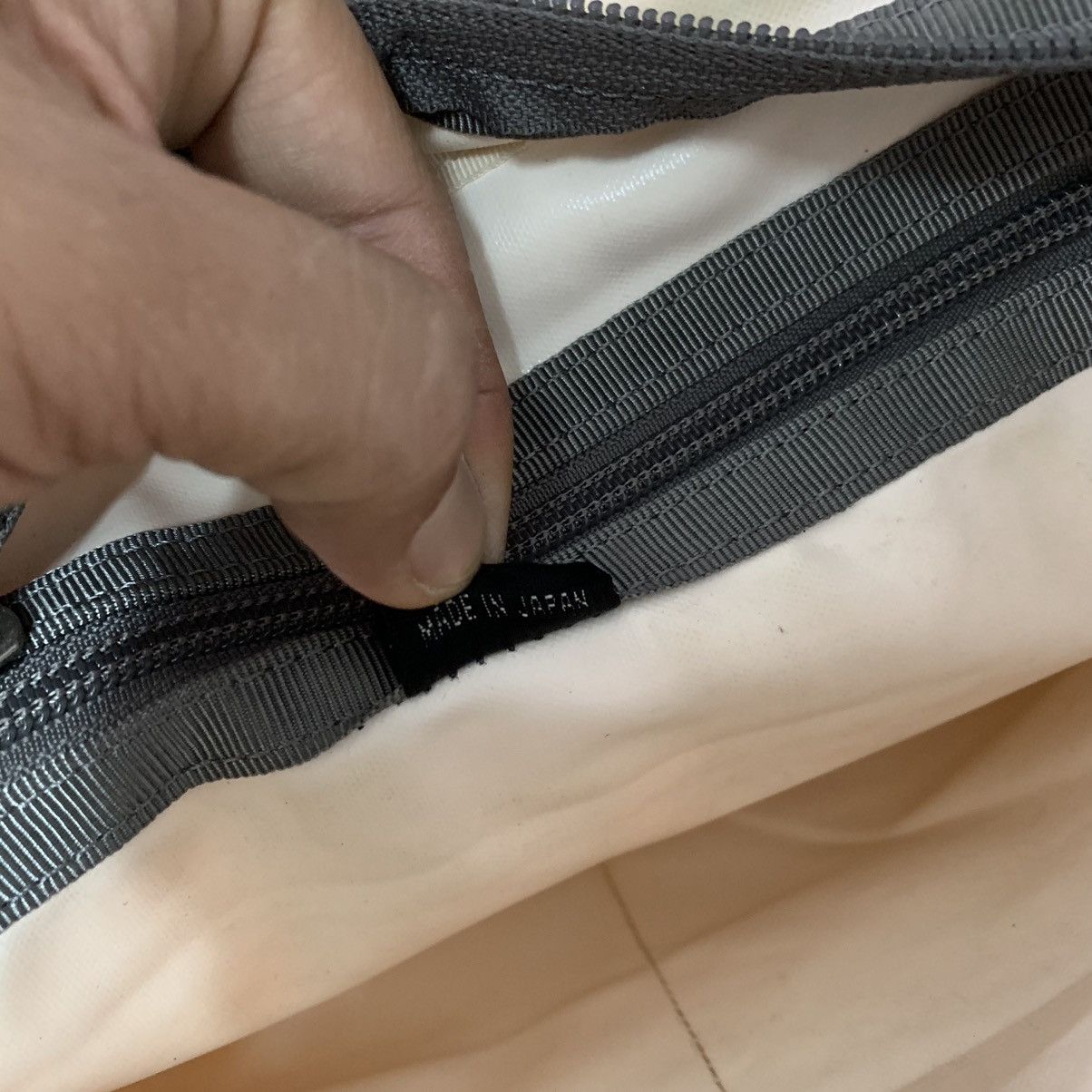 Japanese Brand Porter White Slingbag Size ONE SIZE - 14 Thumbnail