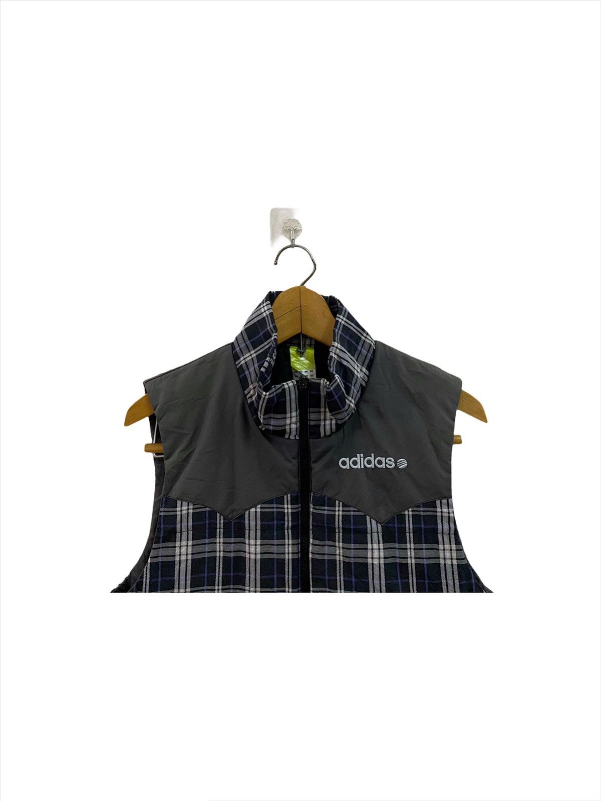 Adidas Adidas Outerwear Plaid Vest Size US M / EU 48-50 / 2 - 5 Thumbnail