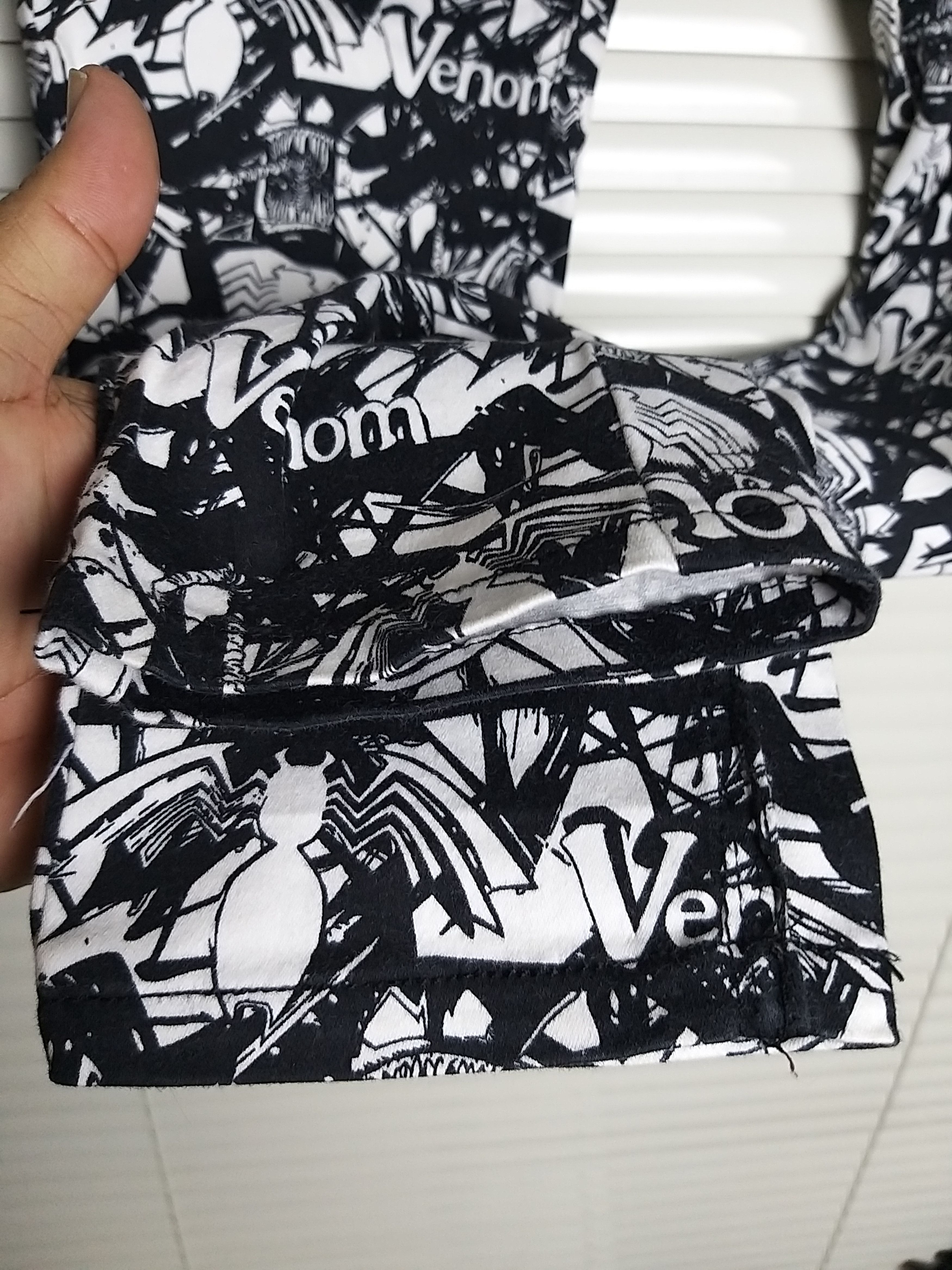 Marvel Comics GRAIL💥VENOM"MARVEL COMICS"FULL PRINT SKINNY PANT Size US 30 / EU 46 - 5 Thumbnail