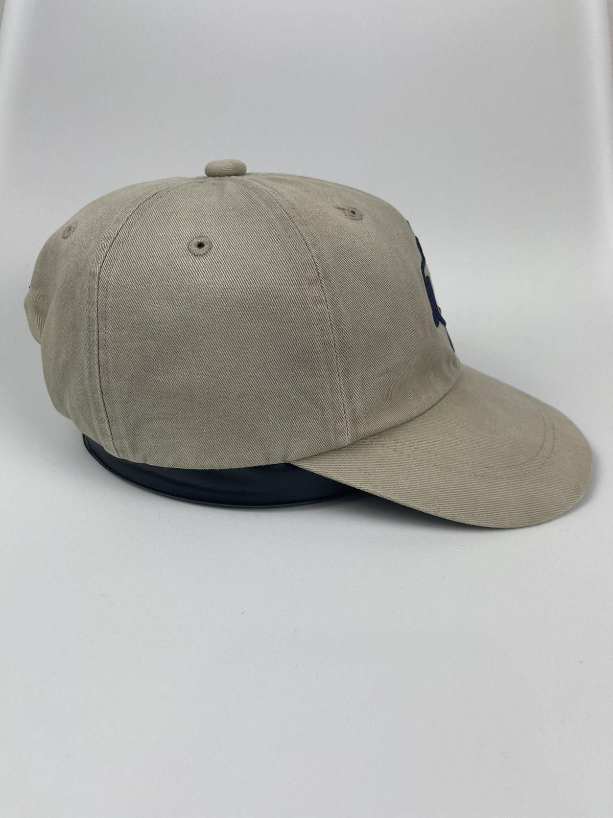 Uniqlo Uniqlo x Keith Hearing Hat Cap Size ONE SIZE - 4 Thumbnail