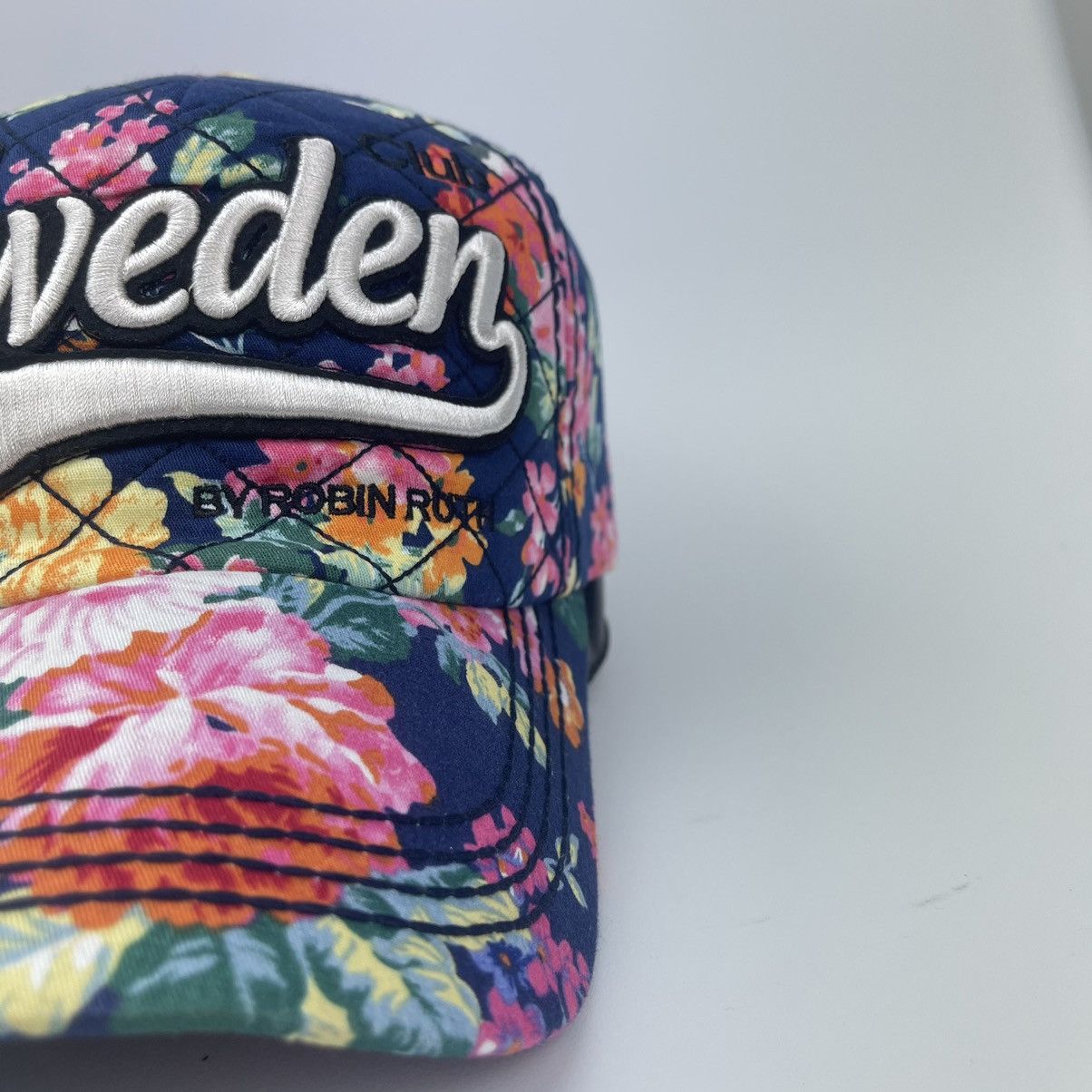 Robin Ruth Rare Full Print Flora Hat Size ONE SIZE - 9 Thumbnail