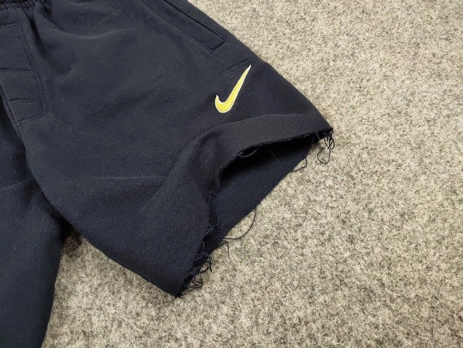 Nike Vintage y2k Nike Short embroidered swoosh Travis Scott Size US 34 / EU 50 - 7 Thumbnail