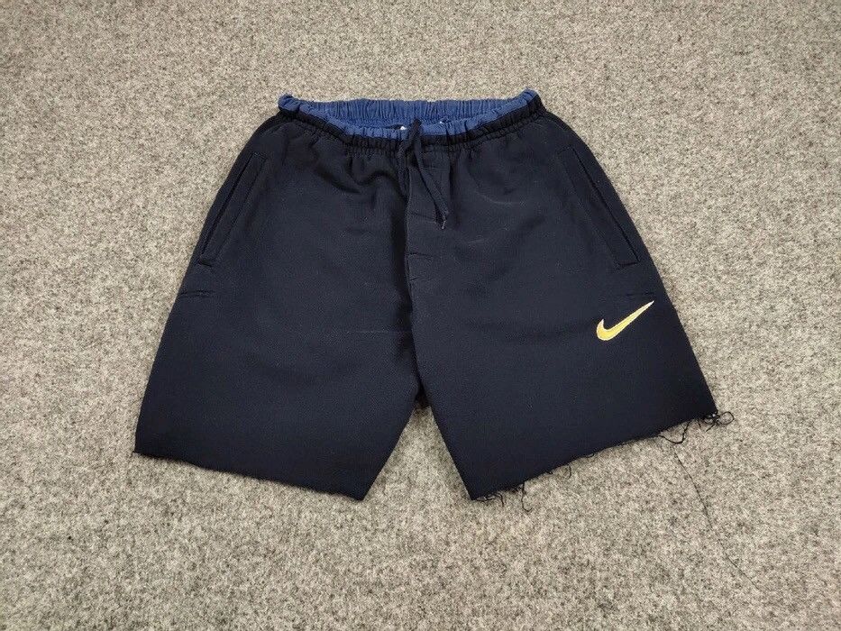 Nike Vintage y2k Nike Short embroidered swoosh Travis Scott Size US 34 / EU 50 - 2 Thumbnail