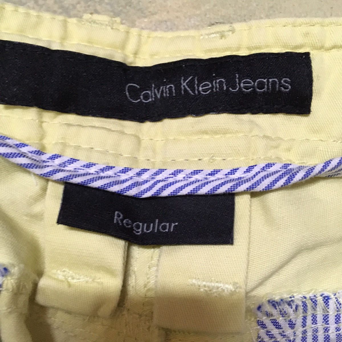 Calvin Klein Calvin Klein Yellow Short Pants Size 34 Size US 34 / EU 50 - 5 Thumbnail