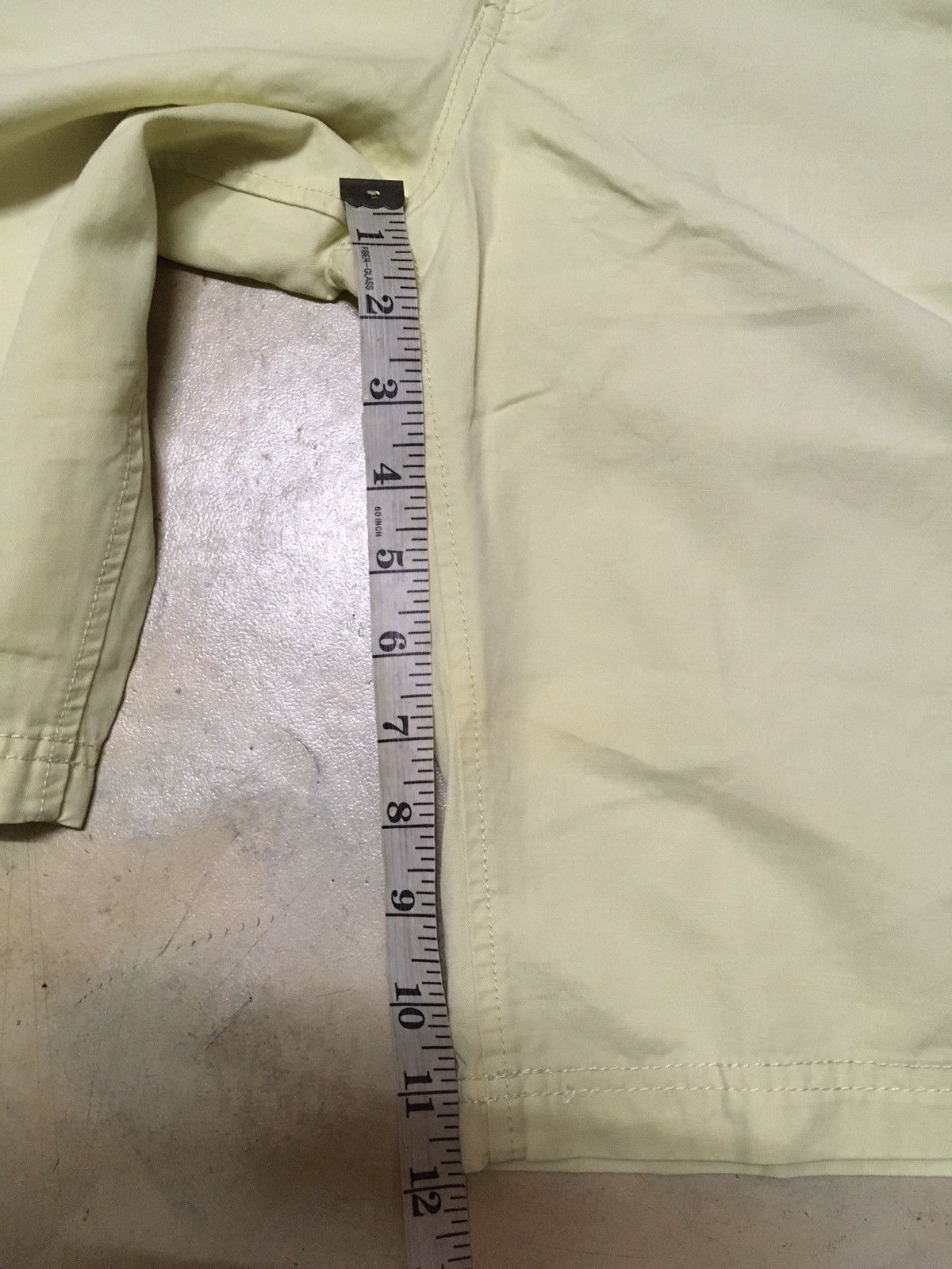 Calvin Klein Calvin Klein Yellow Short Pants Size 34 Size US 34 / EU 50 - 12 Thumbnail