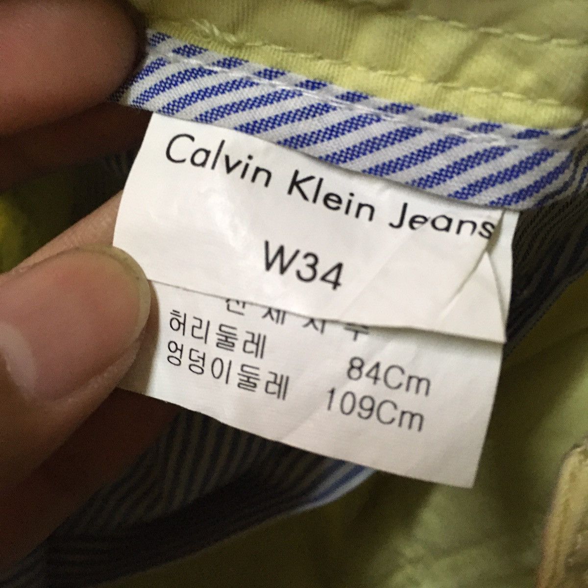 Calvin Klein Calvin Klein Yellow Short Pants Size 34 Size US 34 / EU 50 - 6 Thumbnail