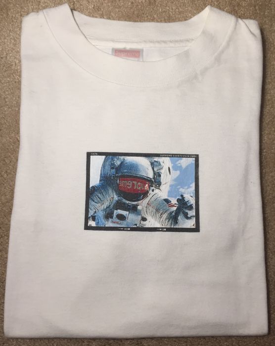 Supreme shop astronaut tee