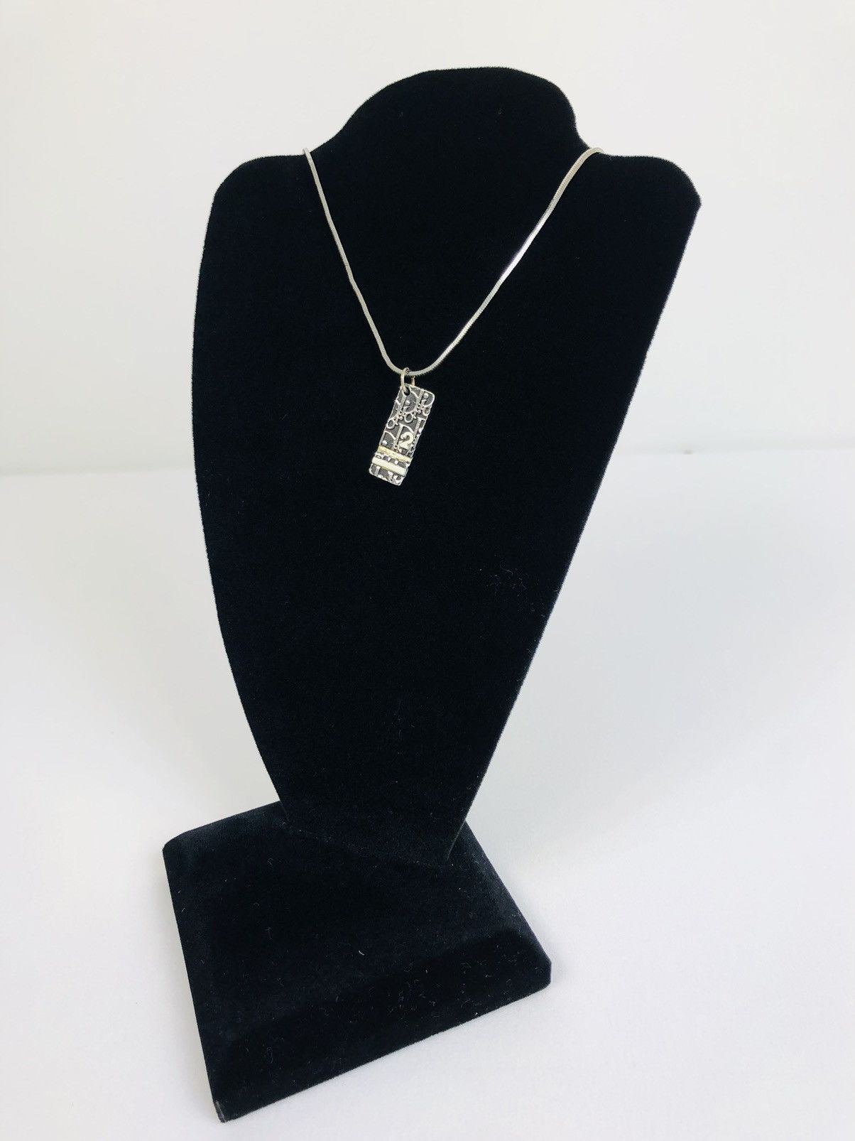 アクセサリー Christian Dior Trotter Logo Necklace Christian Dior Pre-Owned Trotter Pendant Necklace | Silver