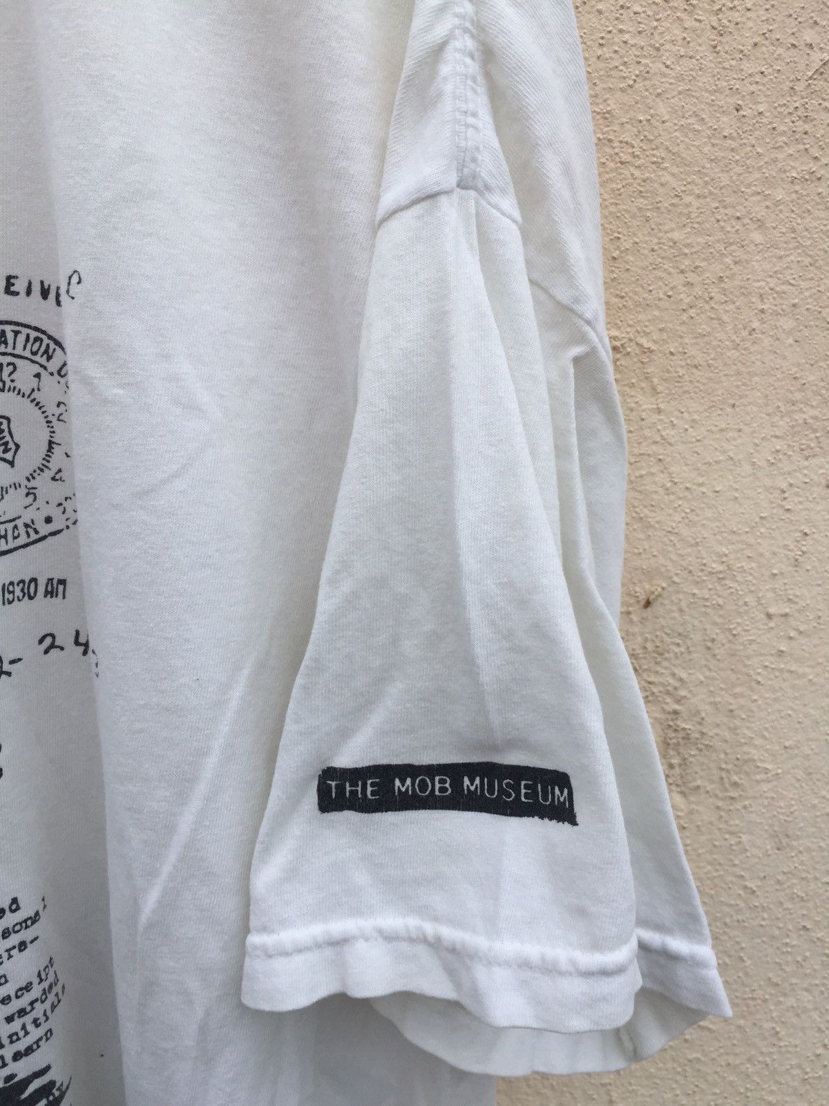 Vintage Vintage The Mob Museum “JOHN EDGAR HOOVER” MOVIE T-Shirt Size US XL / EU 56 / 4 - 3 Thumbnail