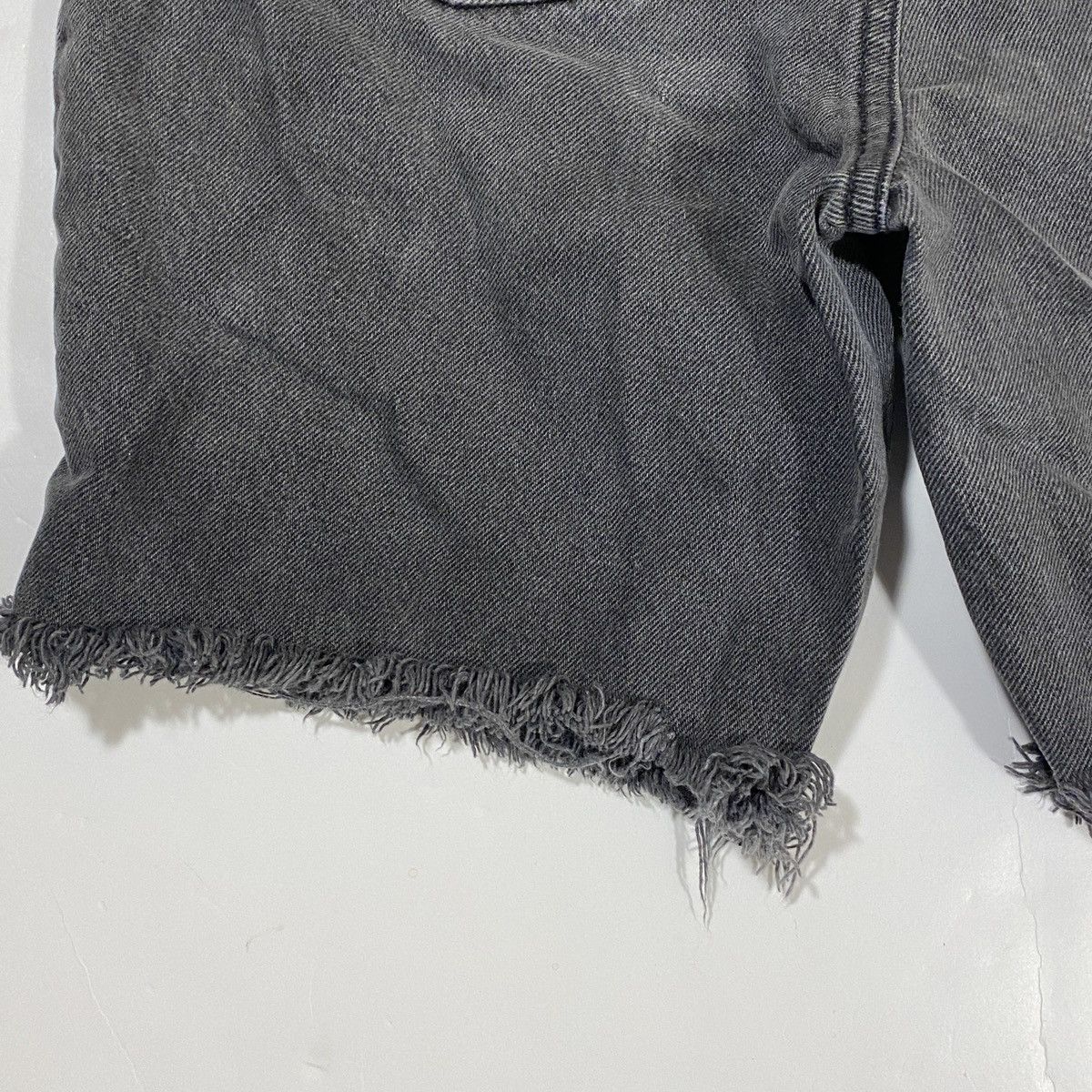 Guess × Vintage Vintage Guess Button Fly Denim Shorts Size US 28 / EU 44 - 5 Thumbnail