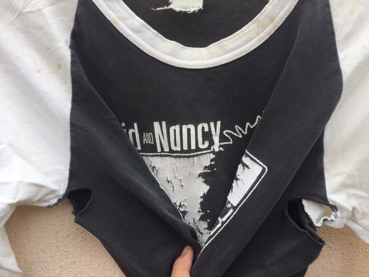 Vintage Rip & Distressed!!The Real Sid And Nancy 2006 Movie Tee Size US S / EU 44-46 / 1 - 8 Thumbnail