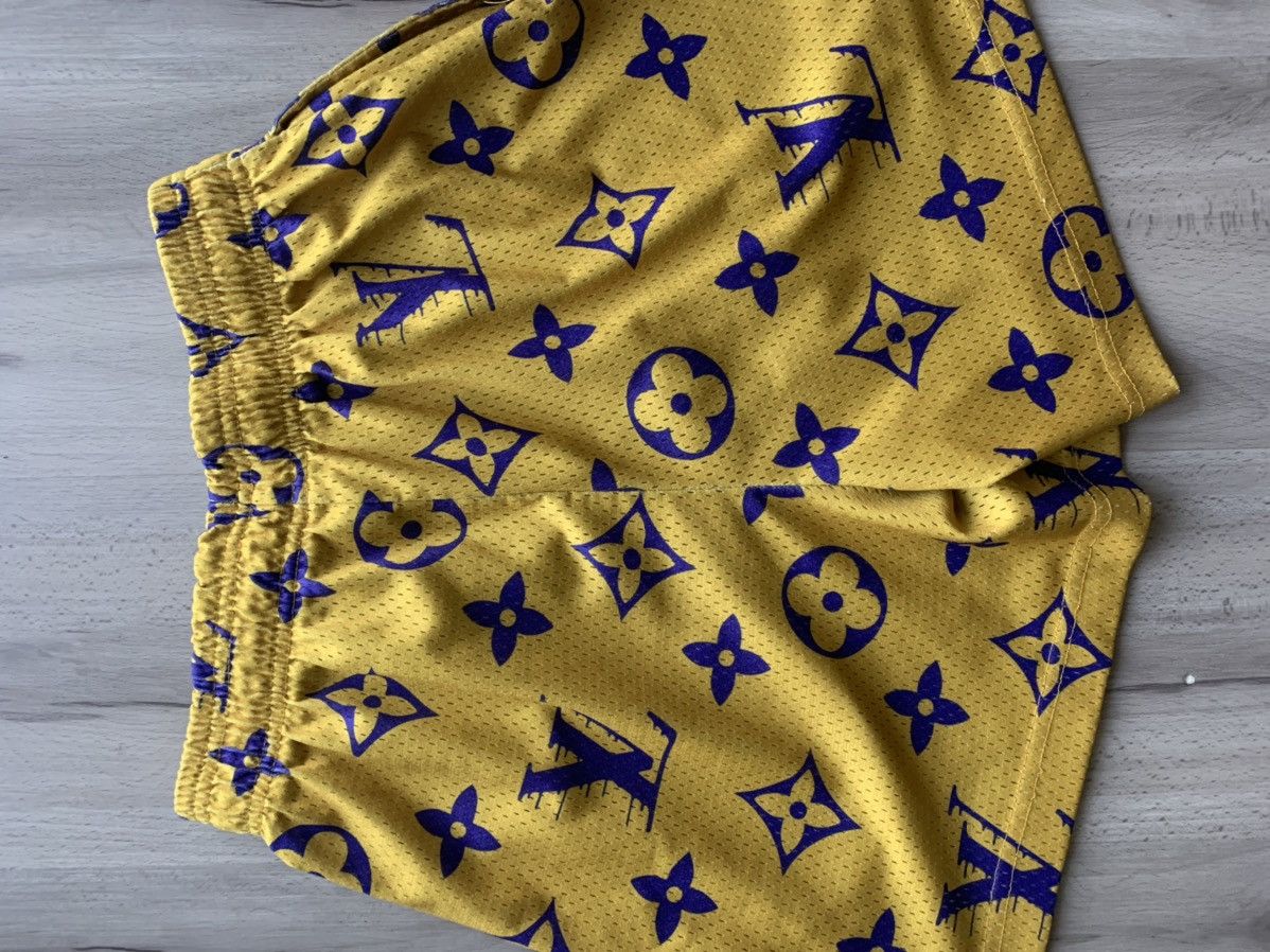 LOUIS VUITTON LV Frontrow - HotelomegaShops - BRAVEST STUDIOS LOUIS VUITTON  SHORTS YELLOW PURPLE