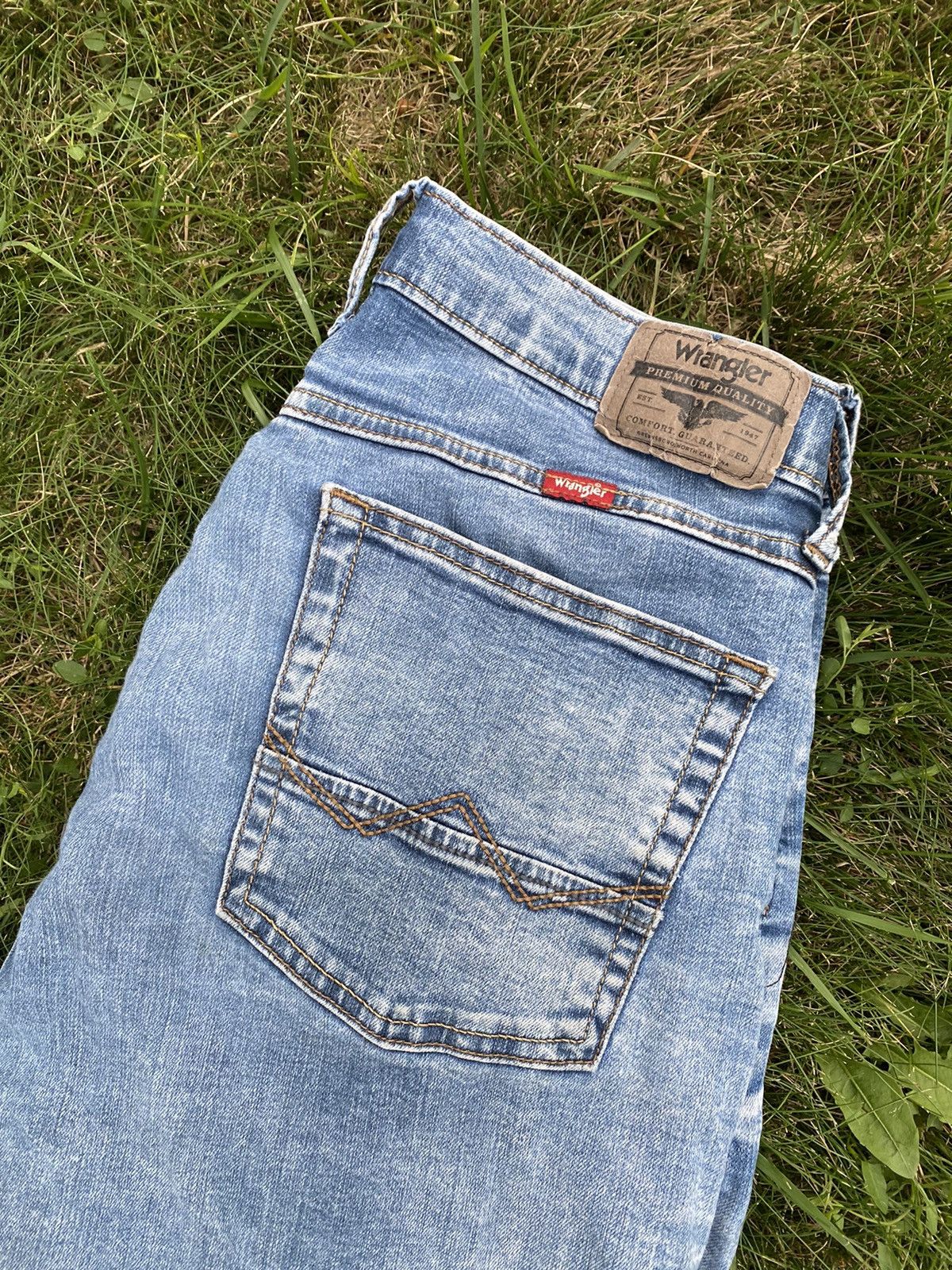 Vintage × Wrangler Vintage Wrangler Distressed Jeans / Dad Jeans Light ...