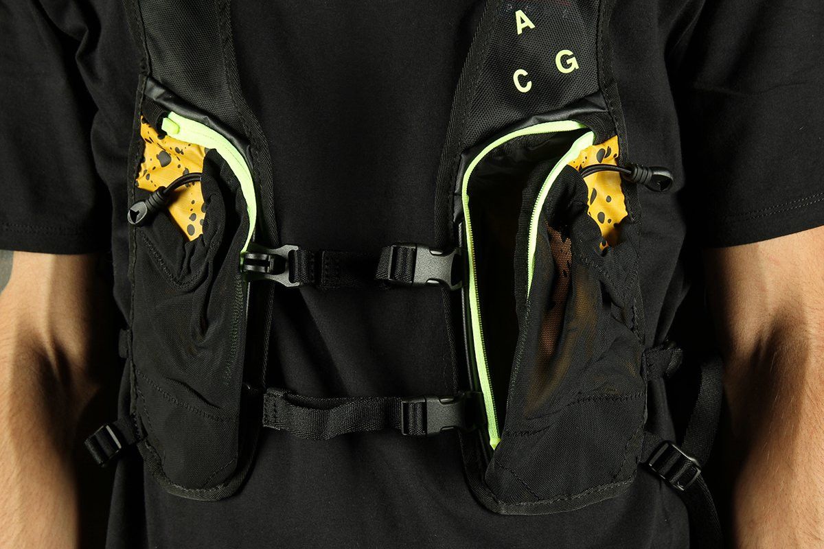 Nikelab ACG hydration Vest