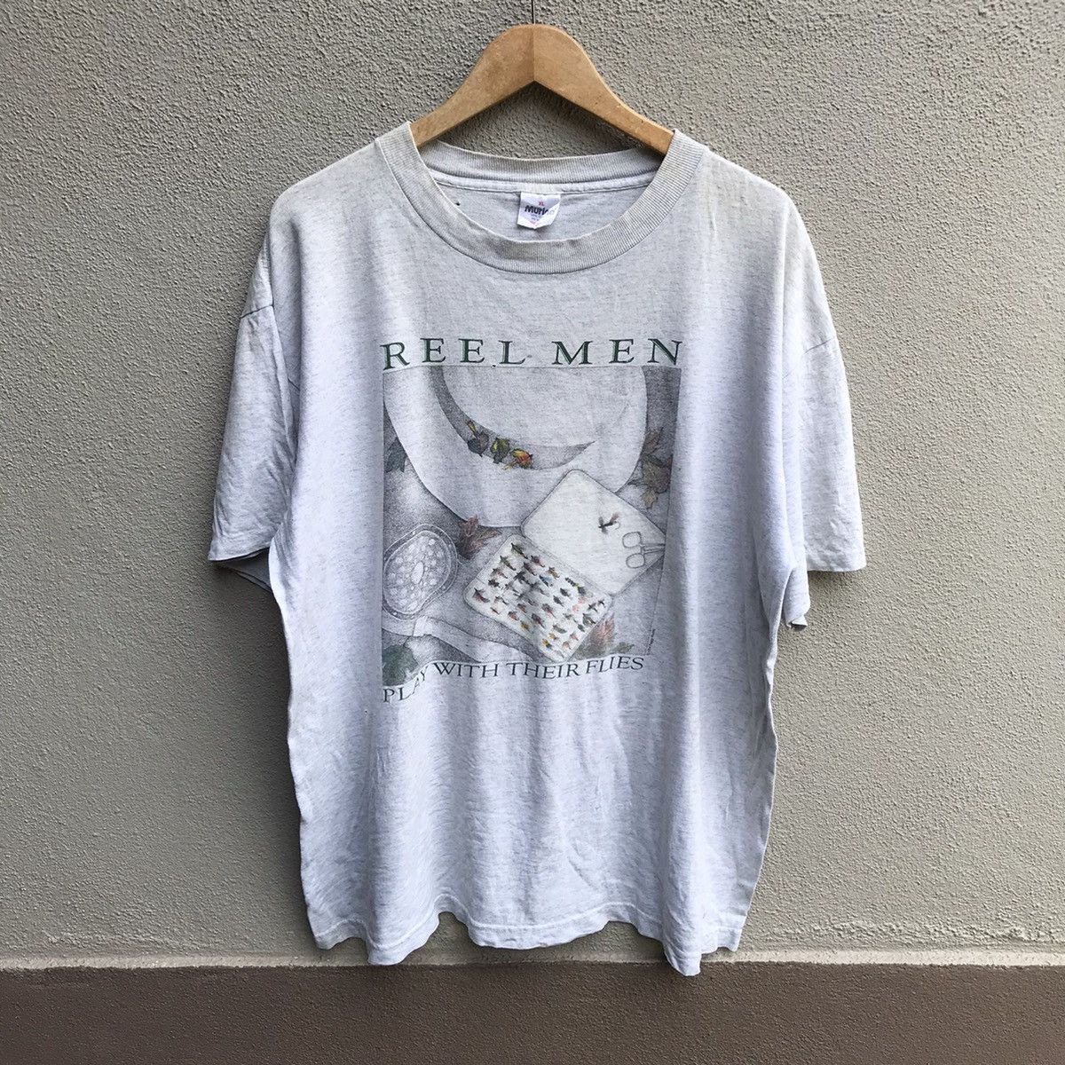 Vintage Vintage 90s REEL MAN photo art tee fishing Size US XL / EU 56 / 4 - 1 Thumbnail