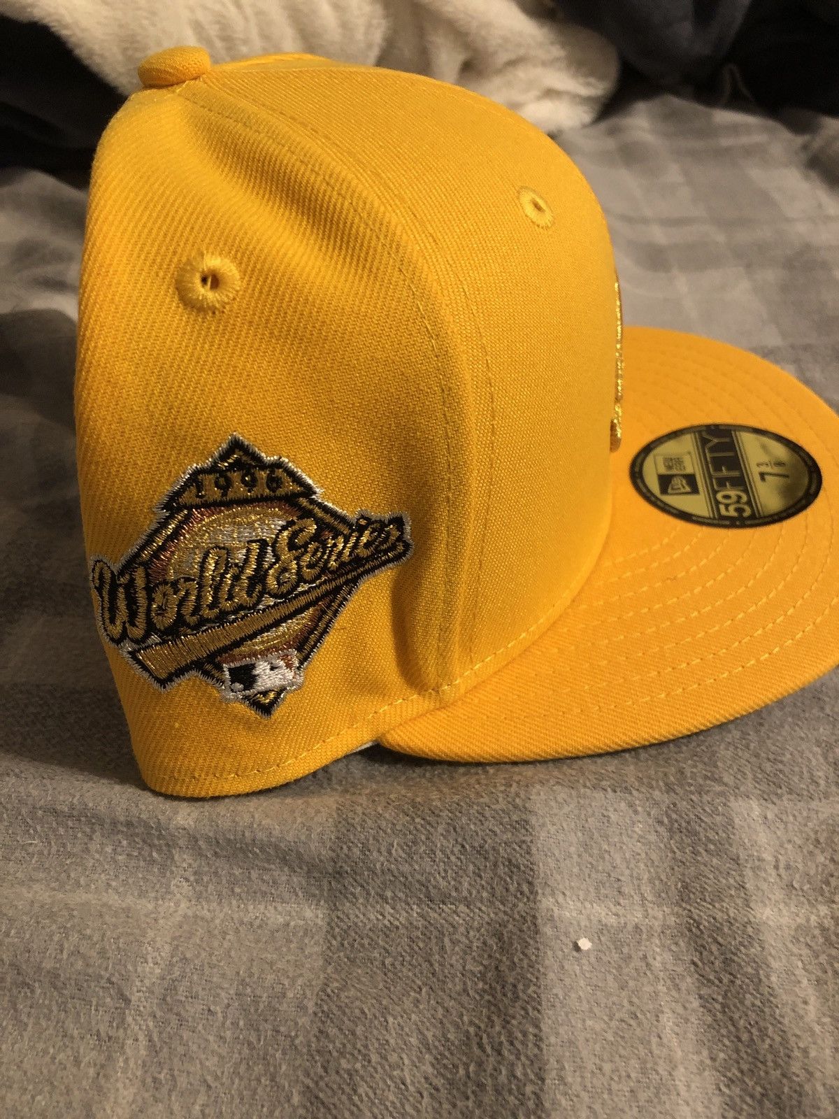 New Era Olympic 59Fifty Atlanta Braves Gold Size 7 3/8 Size ONE SIZE - 2 Thumbnail