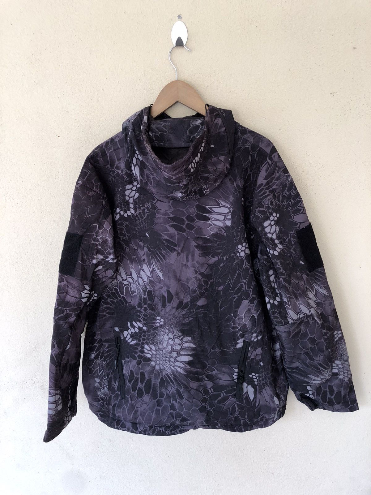 Japanese Brand 🔥RARE DINOSOUR SKIN HOODIES JACKET Size US XL / EU 56 / 4 - 8 Thumbnail
