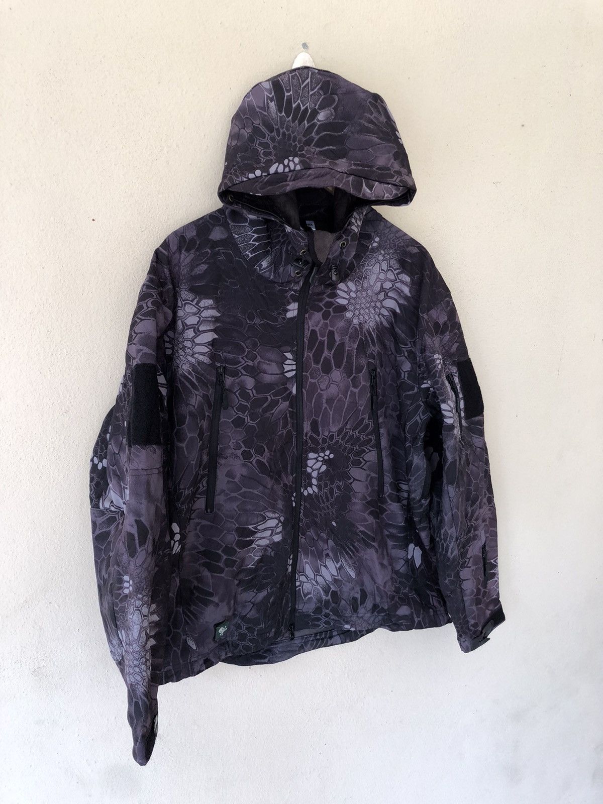 Japanese Brand 🔥RARE DINOSOUR SKIN HOODIES JACKET Size US XL / EU 56 / 4 - 5 Thumbnail